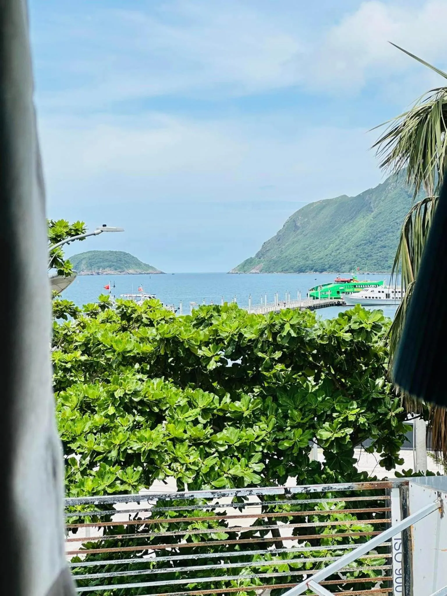 Con Son Island Hotel