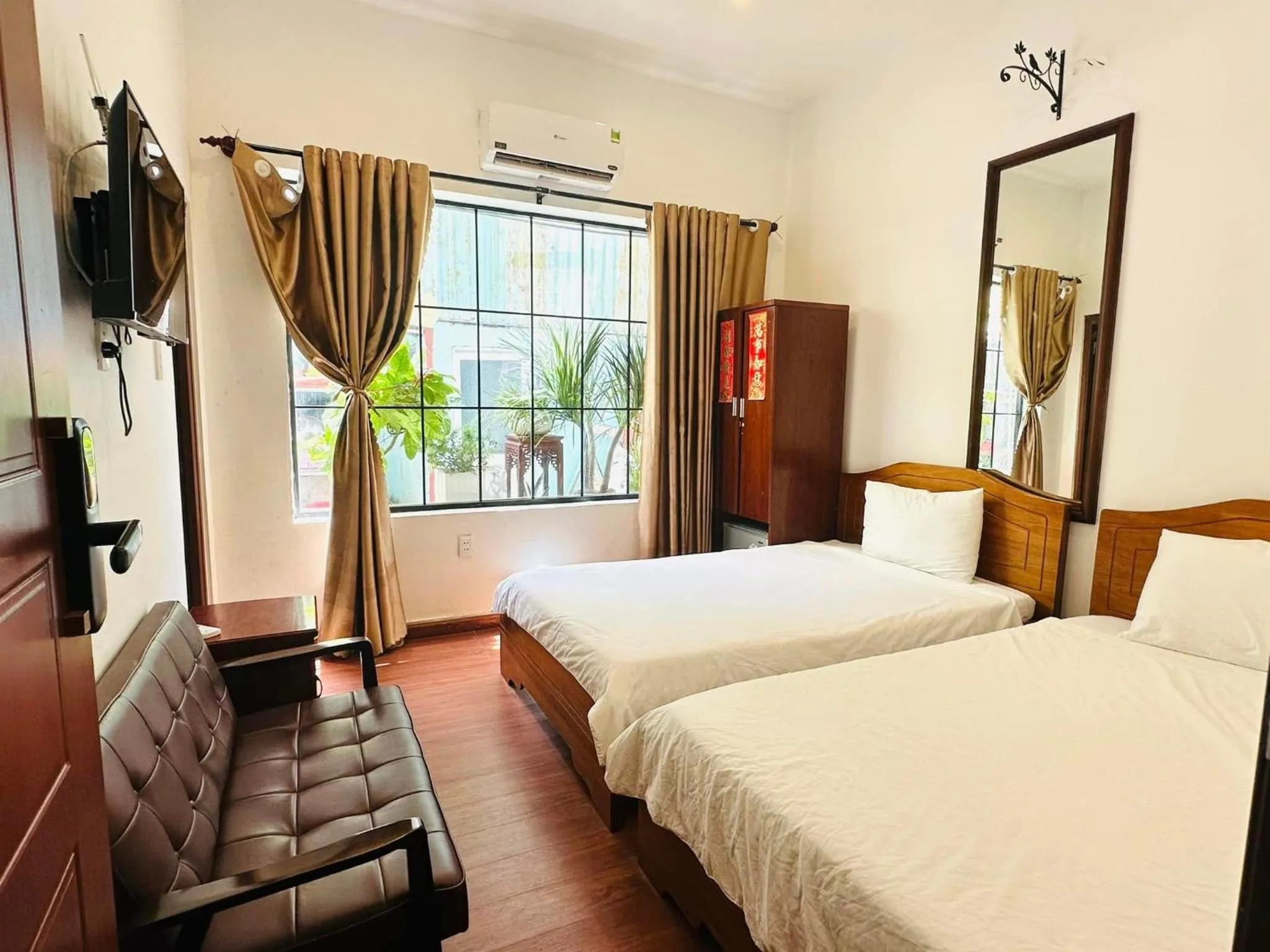 Con Son Island Hotel