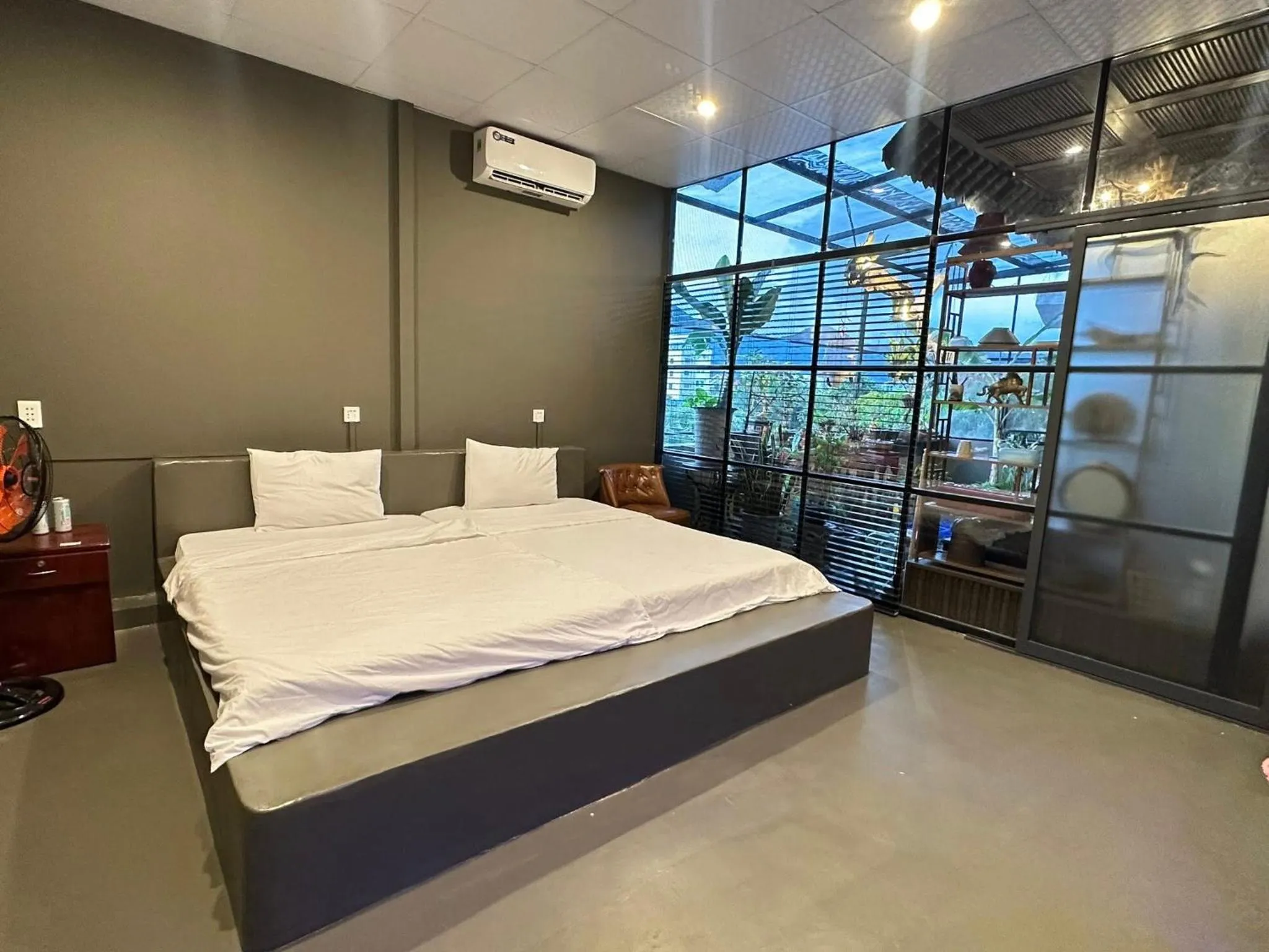 Con Son Island Hotel