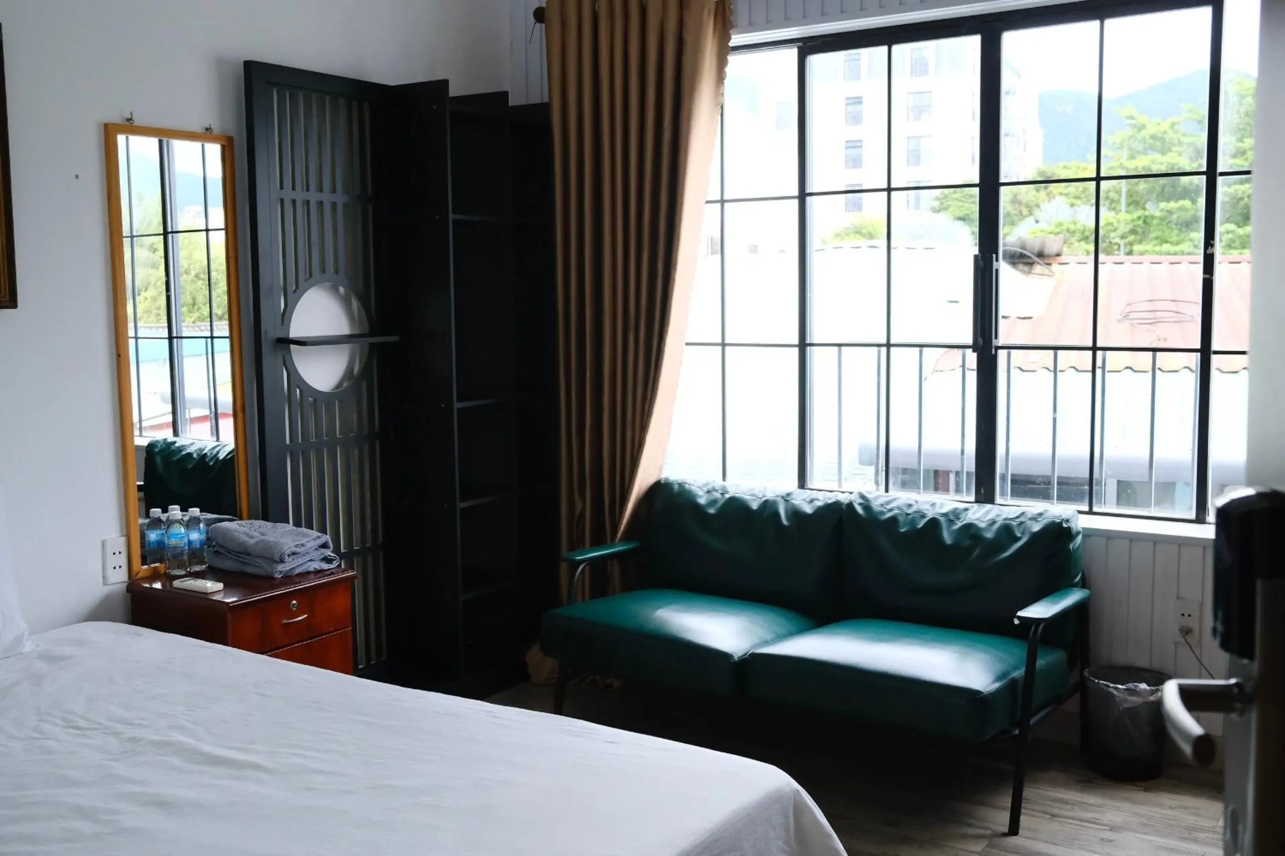 Con Son Island Hotel