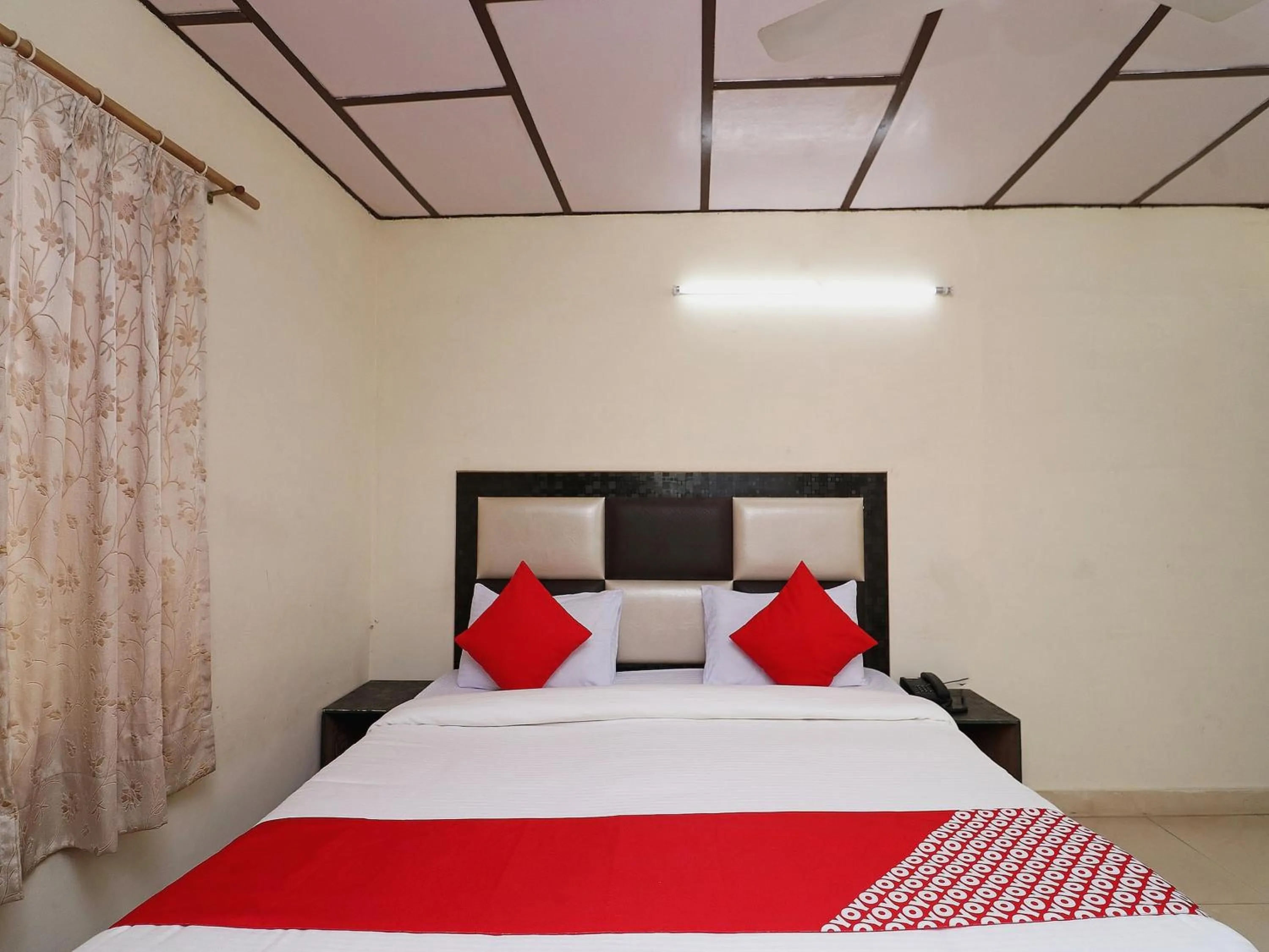 Bedroom, Bed in Super Hotel O Country Lodge