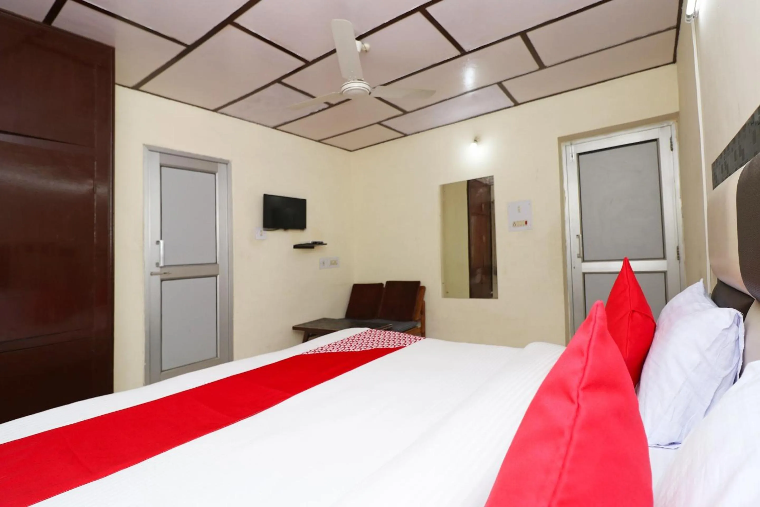 Bedroom, Bed in Super Hotel O Country Lodge