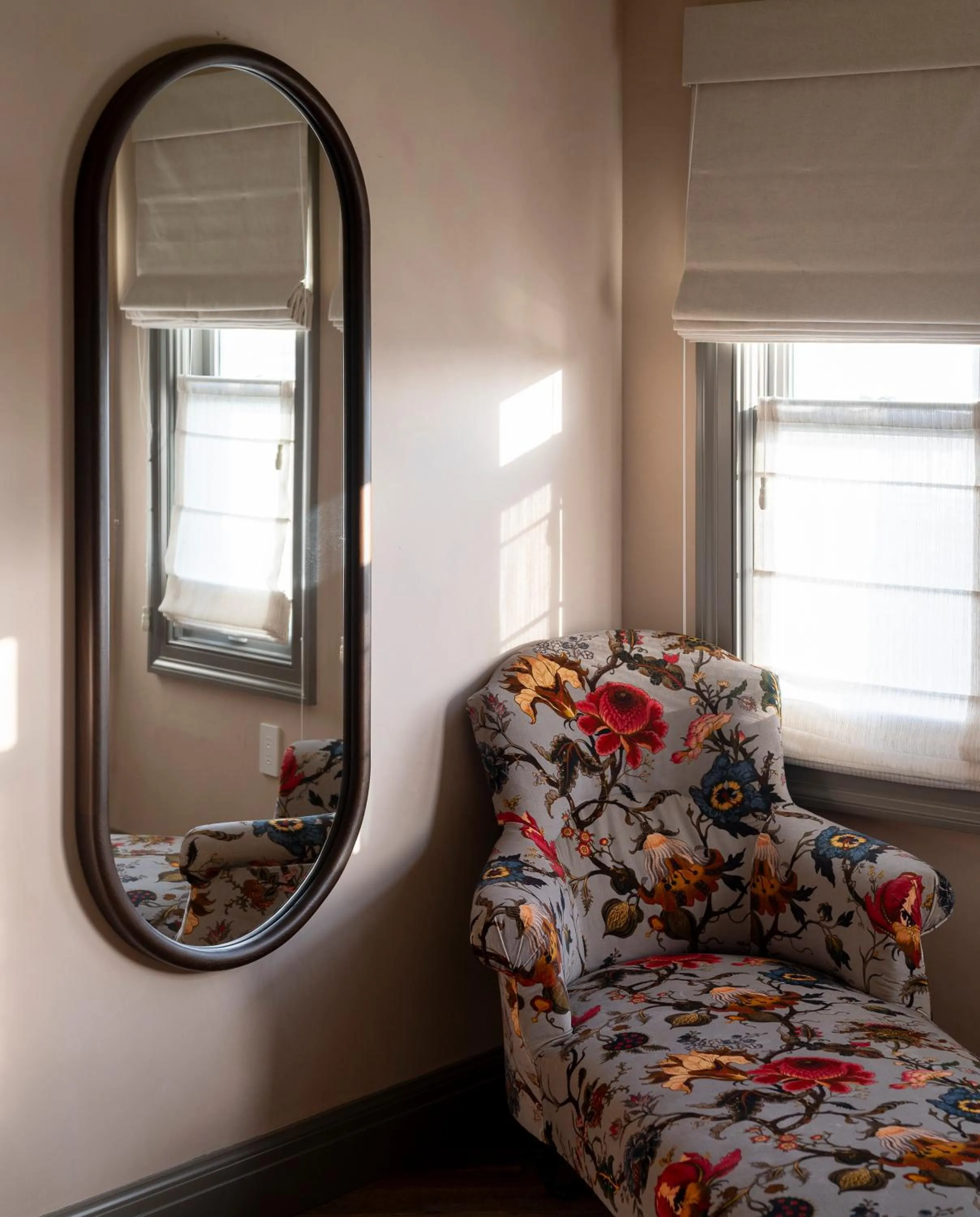Seating area in Gjelina Hotel