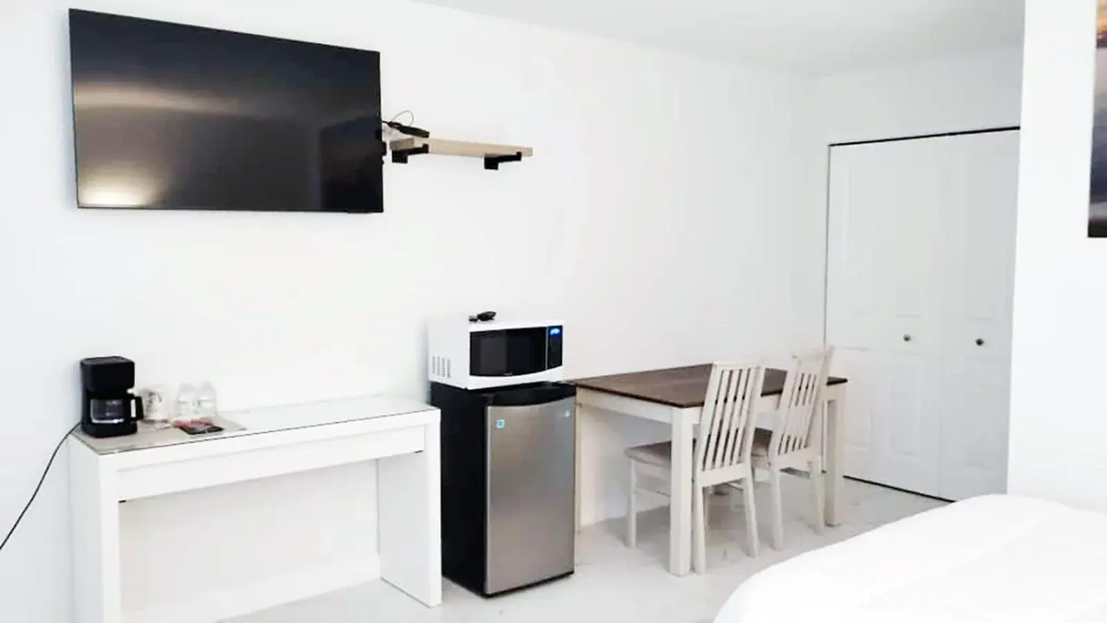 Superior Double Room in Palm Breeze Hotel Superior Double Room in Palm Breeze Hotel