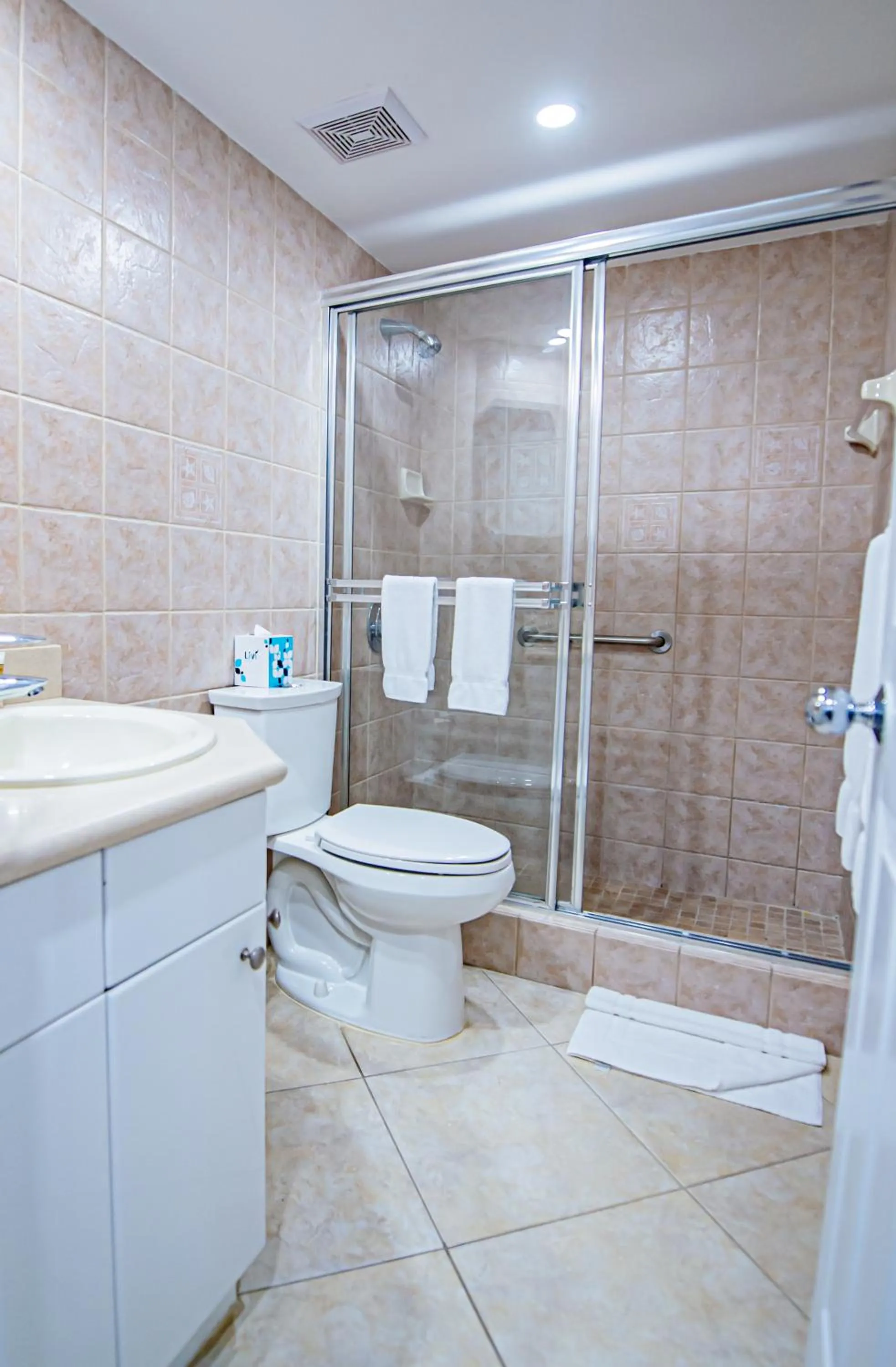 Bathroom in Seven Mile Beach Resort