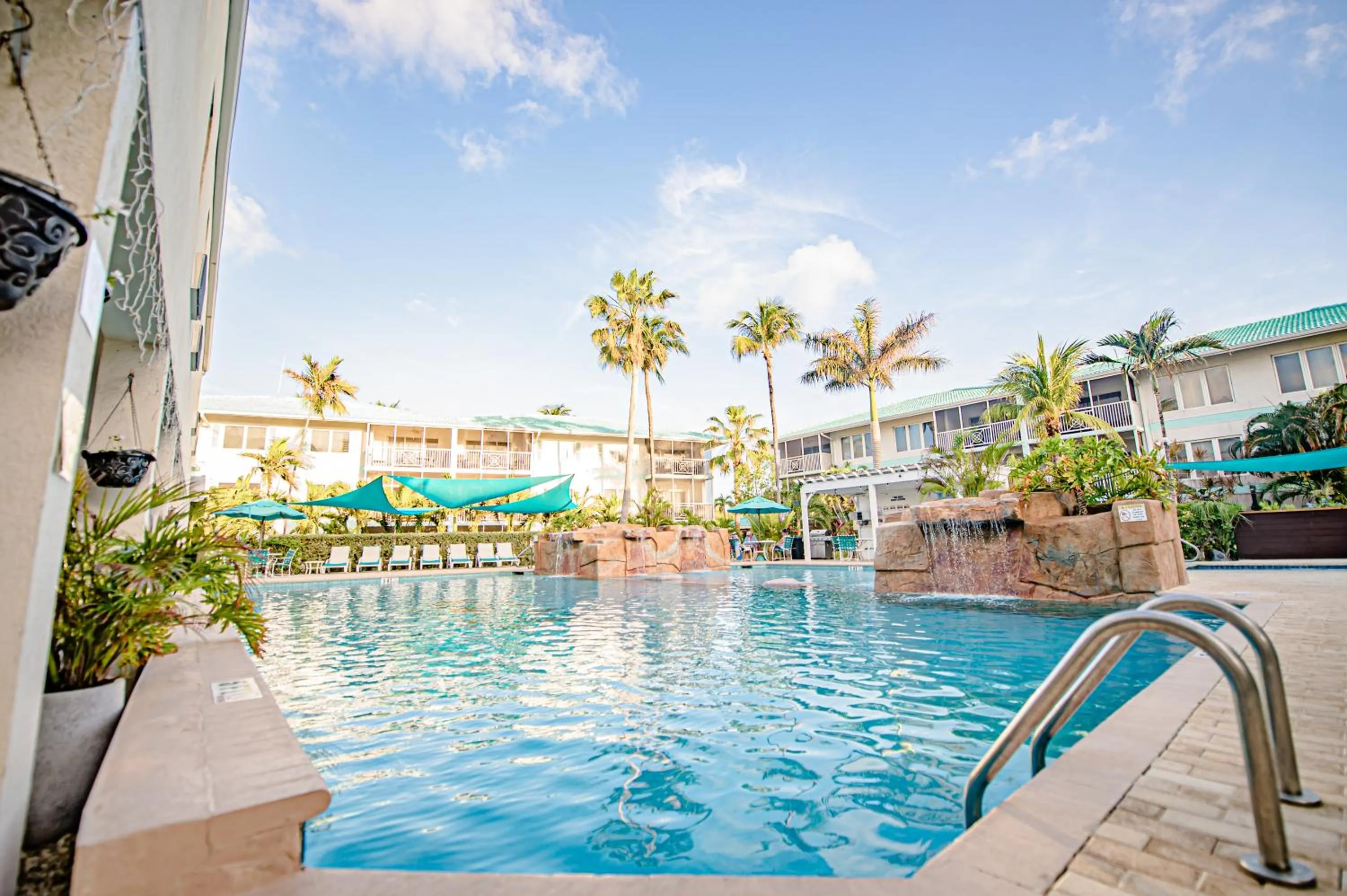 Swimming pool in Seven Mile Beach Resort