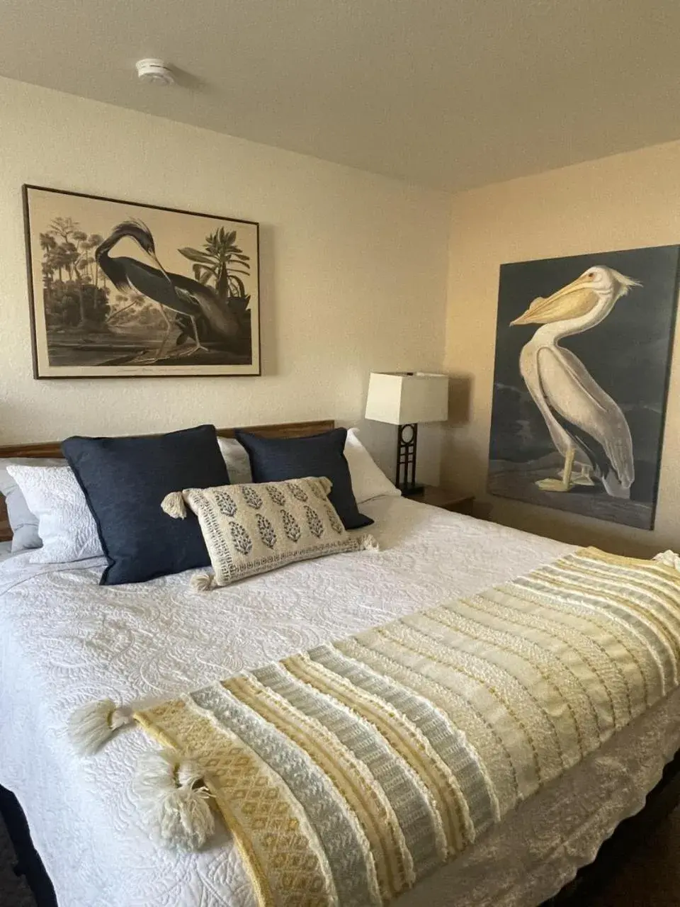 Double Room - Disability Access in Hagerman Valley Inn Double Room - Disability Access in Hagerman Valley Inn