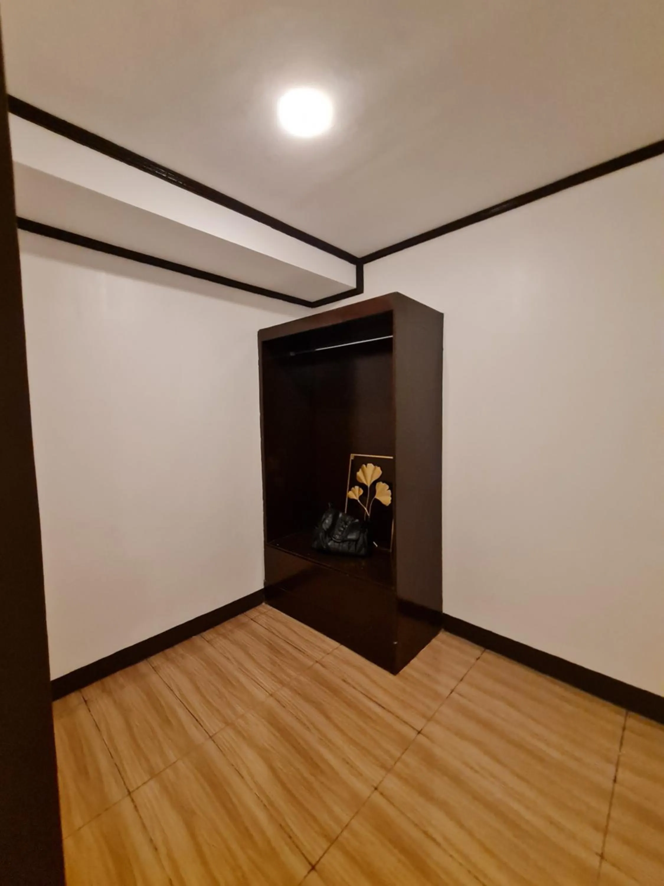 wardrobe in Hideaways Restobar and Resort