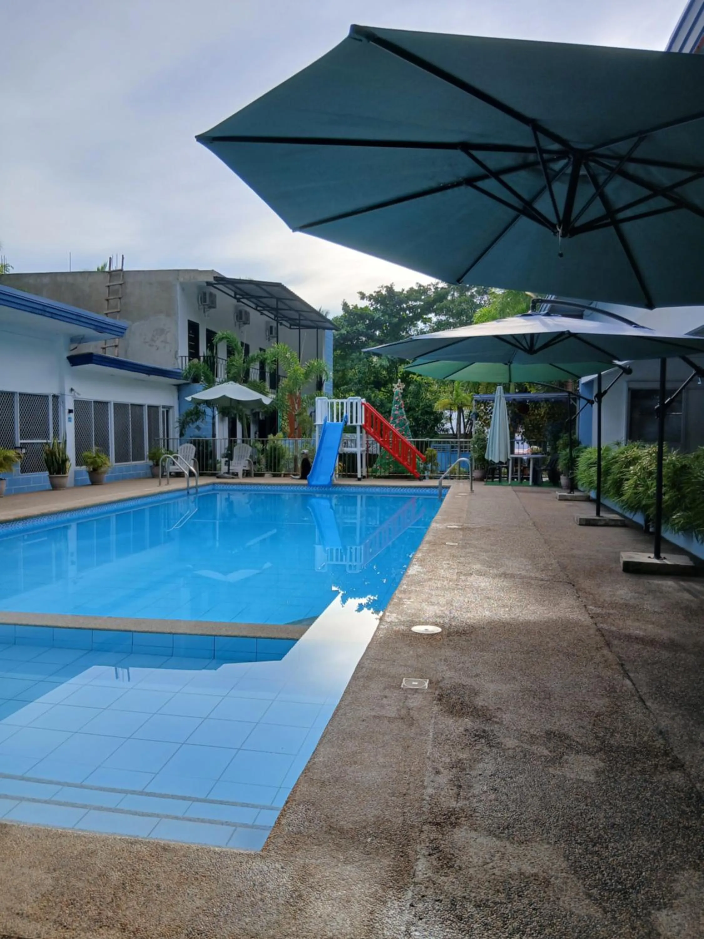 Swimming pool in Hideaways Restobar and Resort