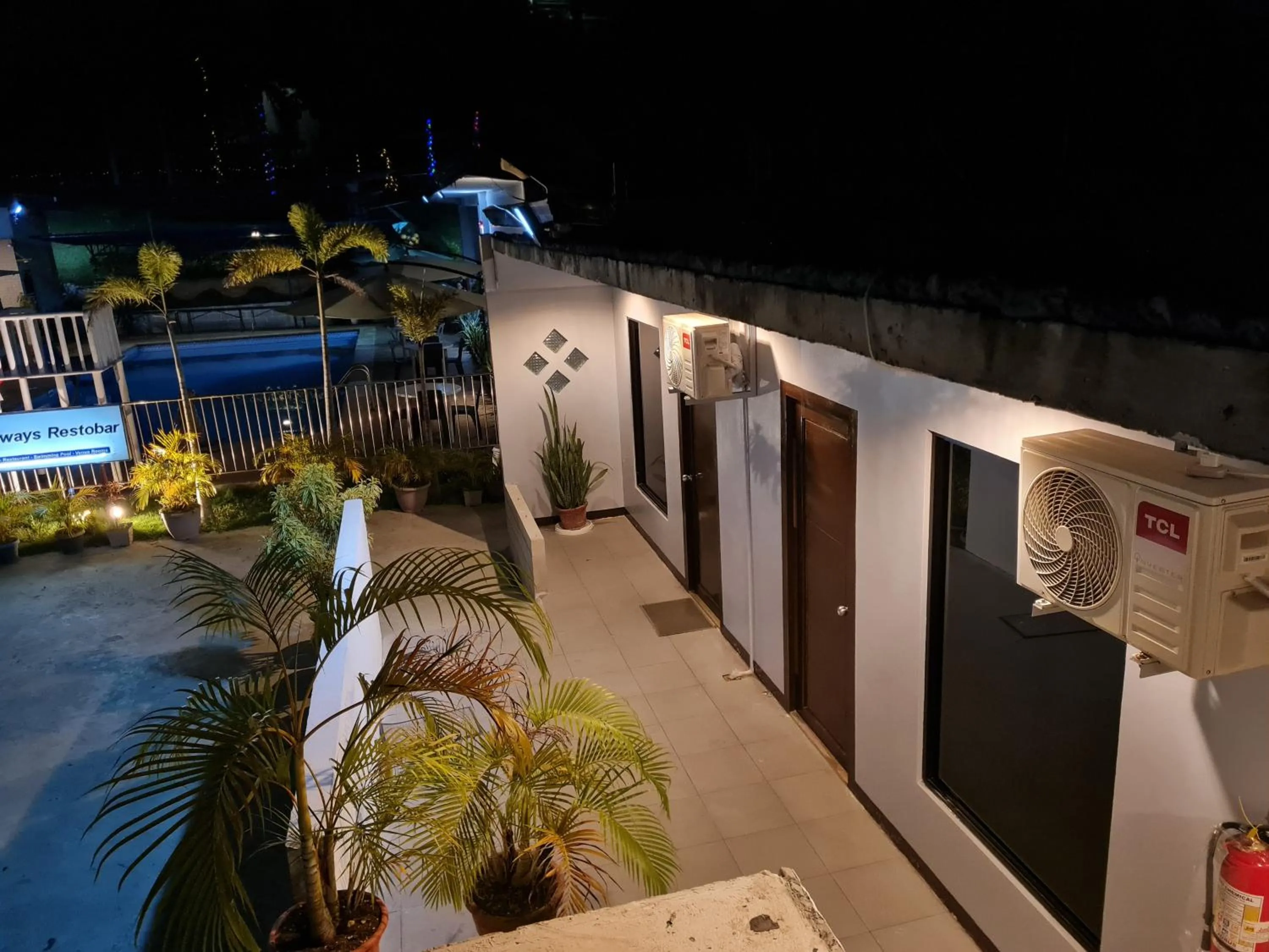 Hideaways Restobar and Resort