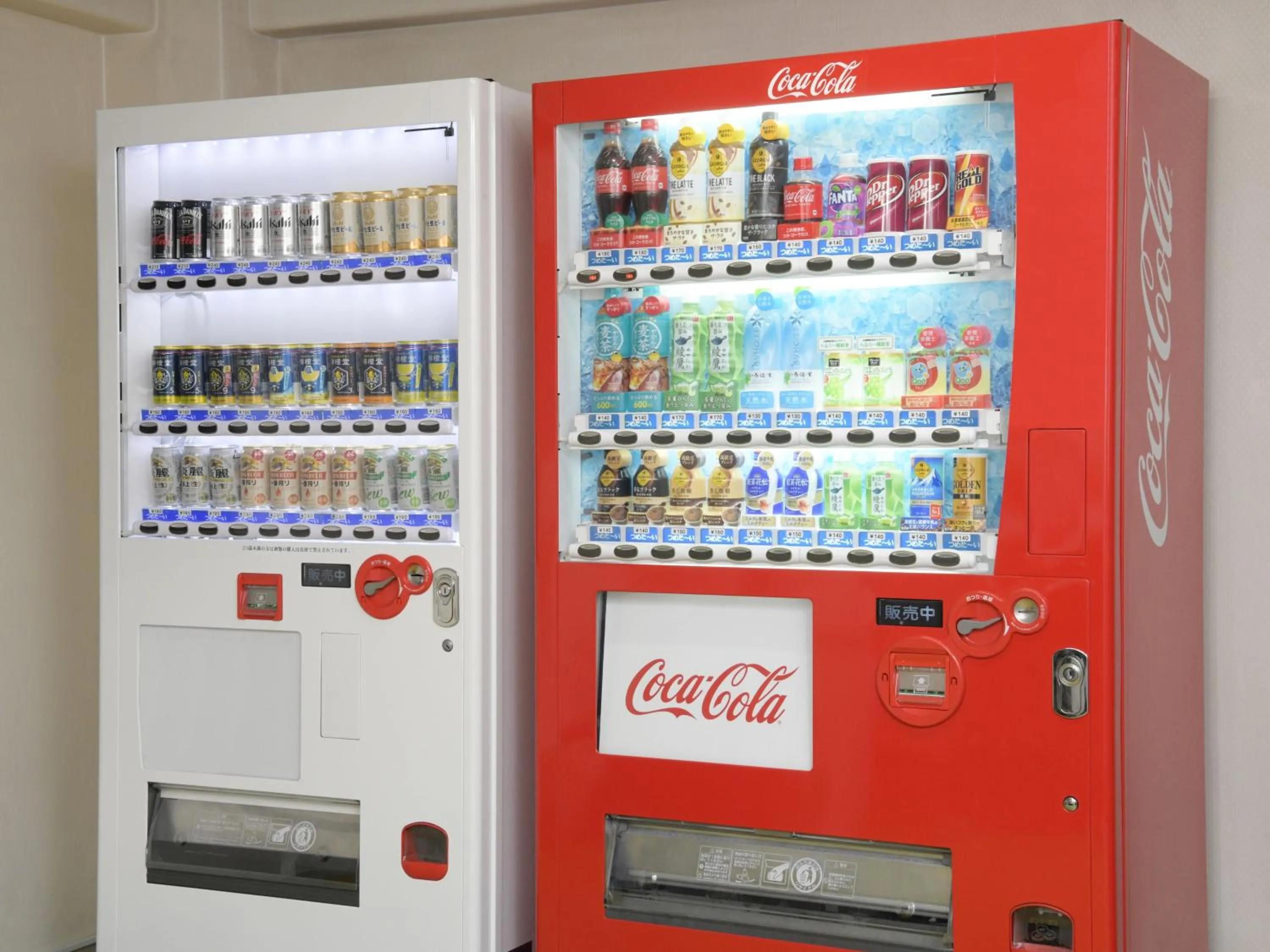 vending machine in HOTEL MYSTAYS Atsugi