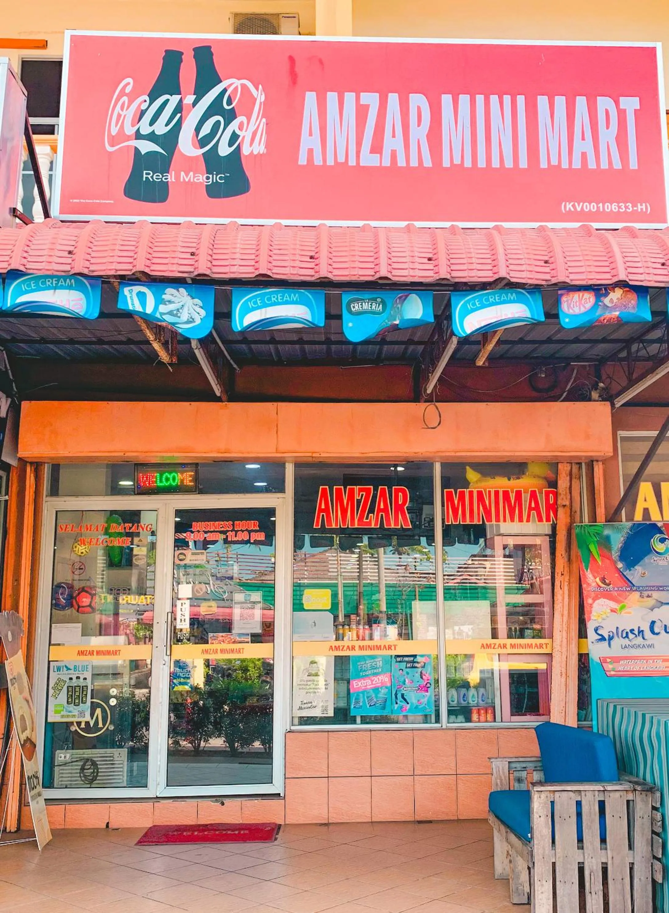 Supermarket/grocery shop in Amzar Motel Cenang