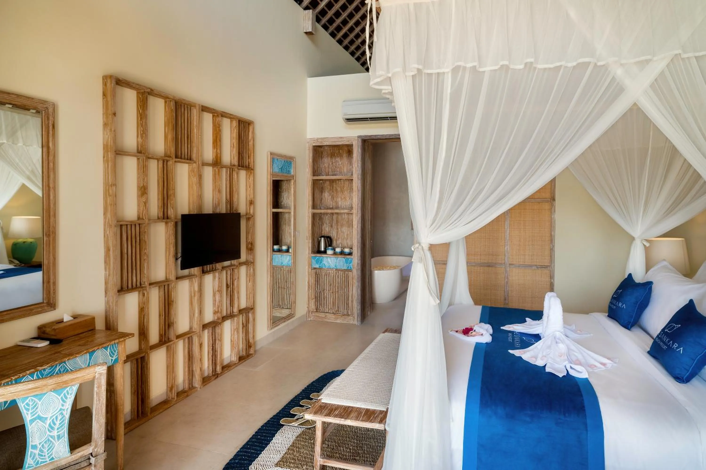 Bed in The Sankara Beach Resort - Nusa Penida