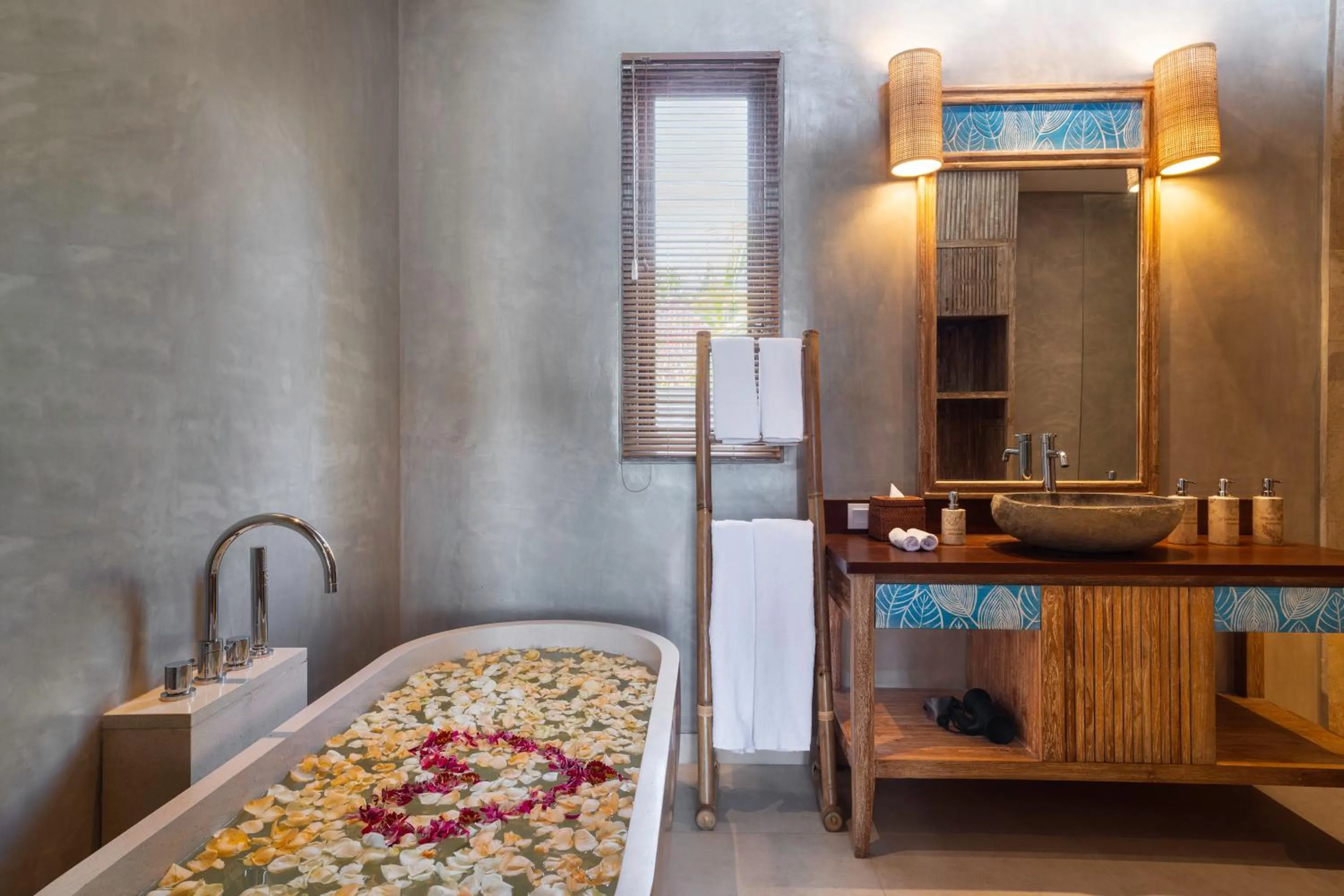 Bathroom, Bed in The Sankara Beach Resort - Nusa Penida