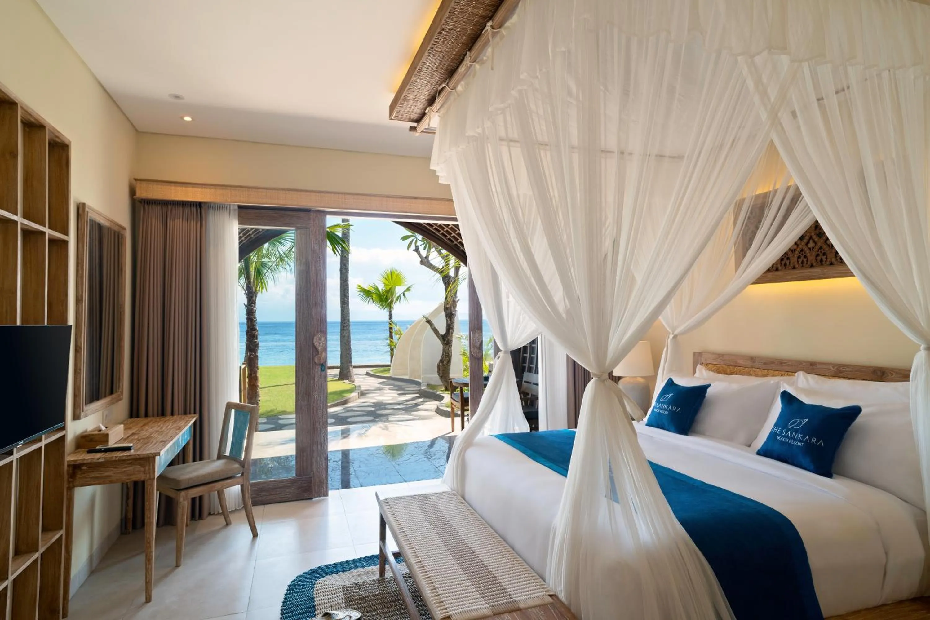 Bed in The Sankara Beach Resort - Nusa Penida