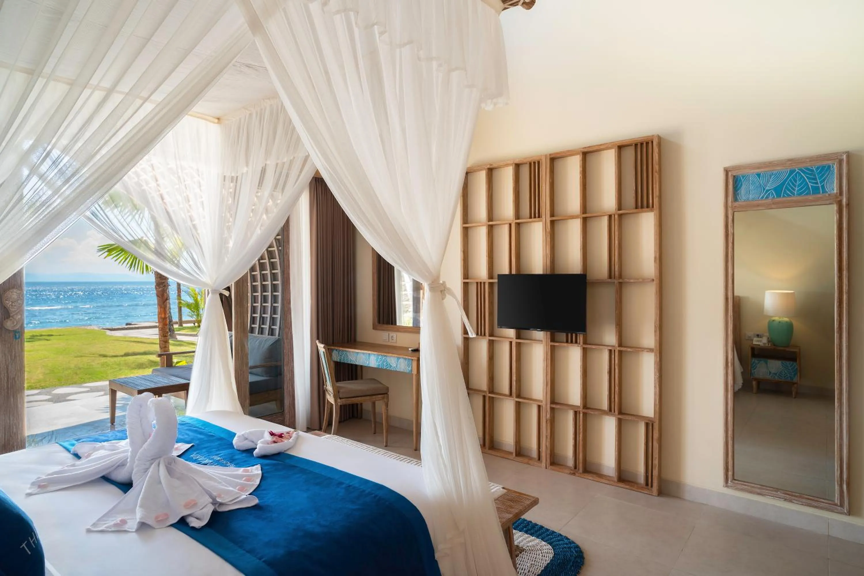 Bed in The Sankara Beach Resort - Nusa Penida