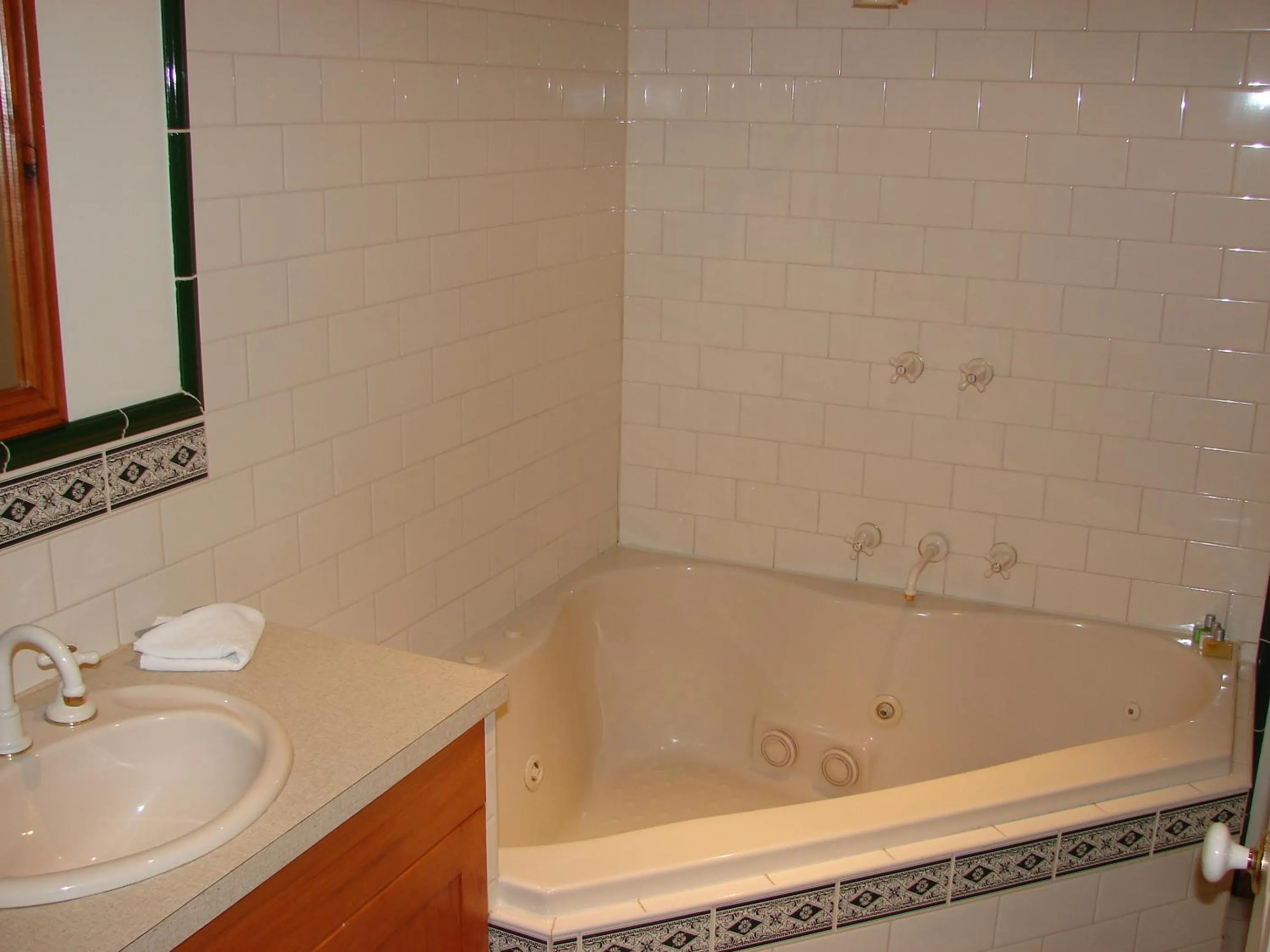 Bathroom in Bells Estate Great Ocean Road Cottages