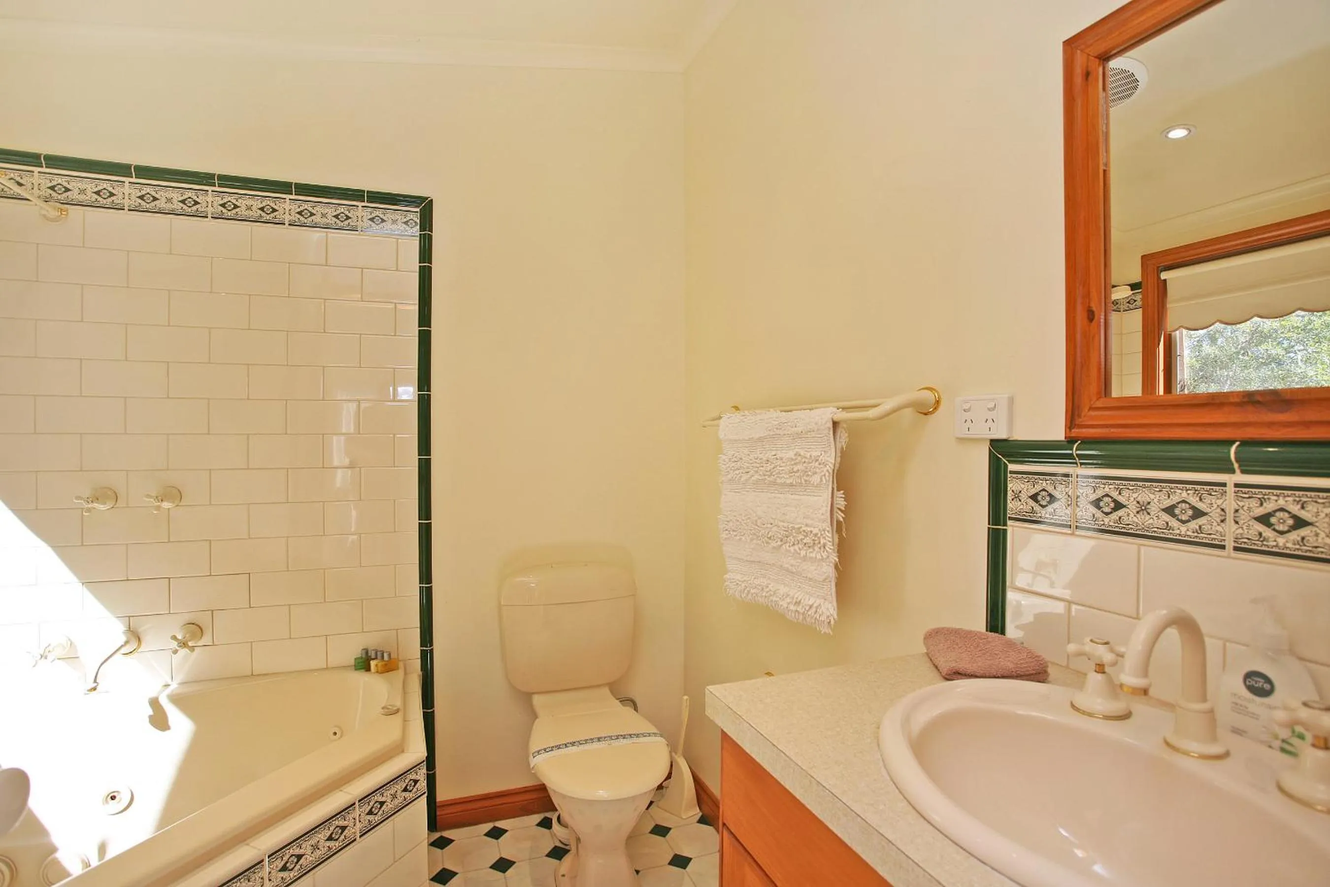 Bathroom in Bells Estate Great Ocean Road Cottages