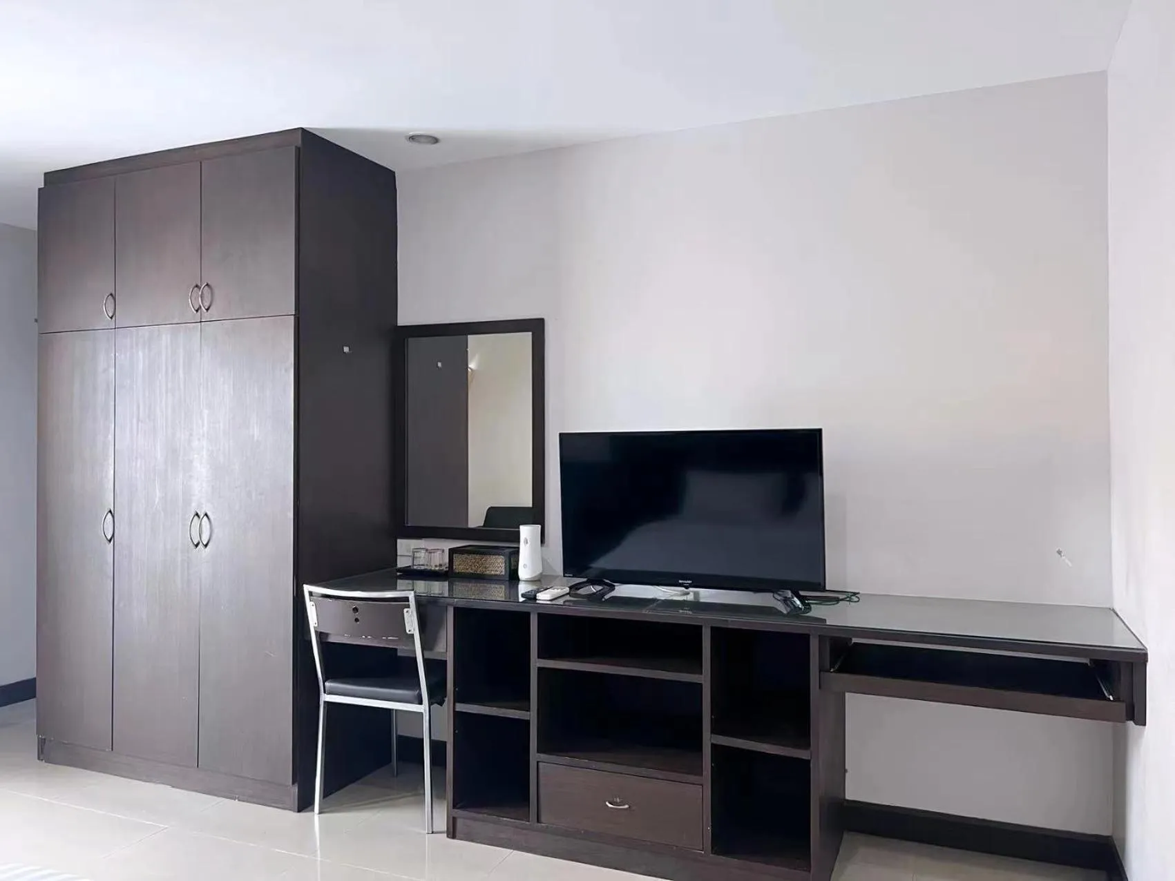 TV and multimedia in Tongyang House Serviced Apartment