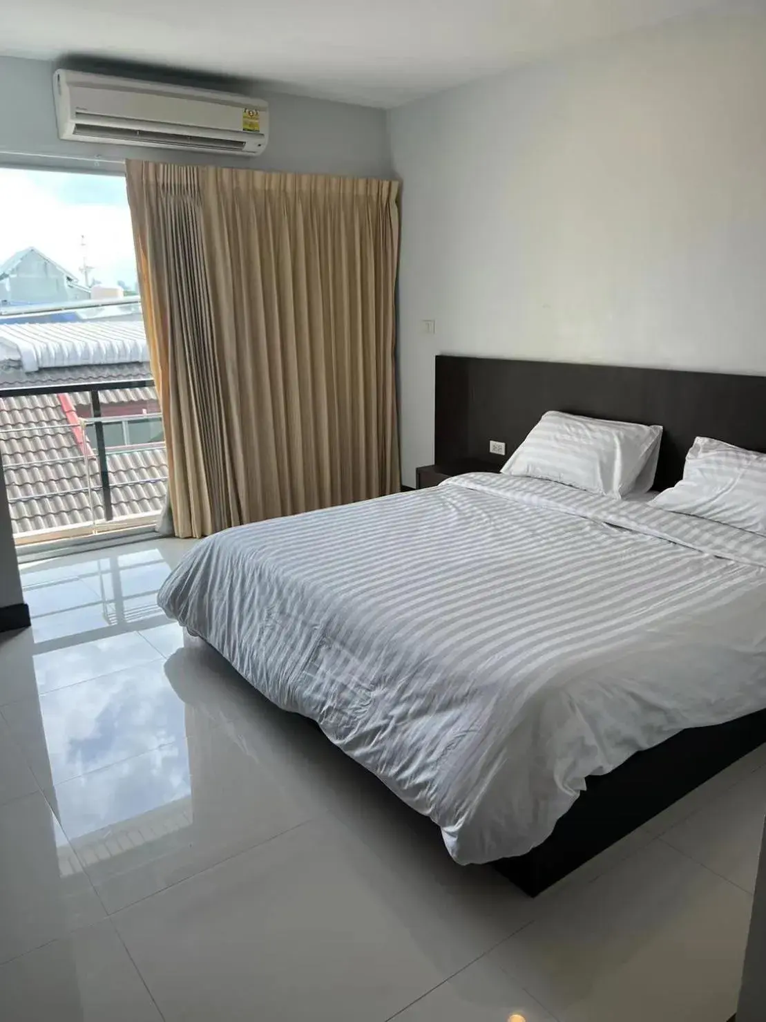 Studio Apartment in Tongyang House Serviced Apartment Studio Apartment in Tongyang House Serviced Apartment