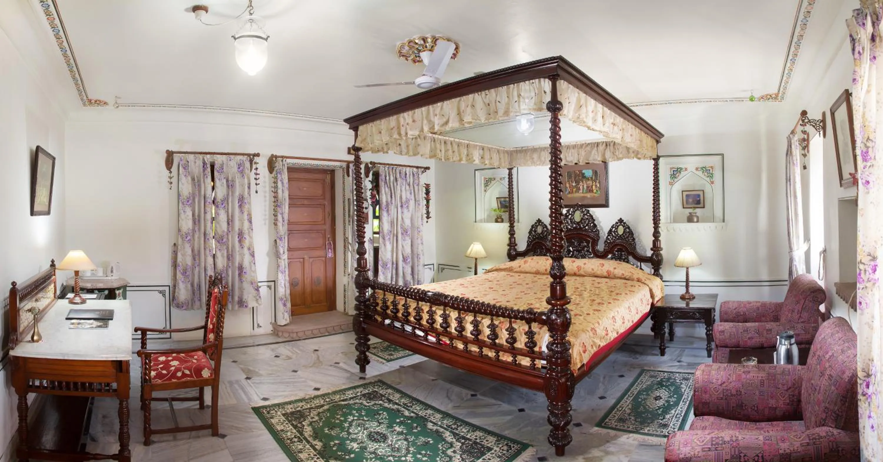 Photo of the whole room, Bed in Hotel Pushkar Palace