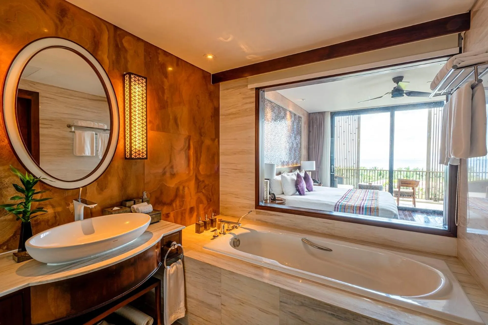 Bathroom, Bed in Salinda Resort Phu Quoc - Sparkling Wine Breakfast