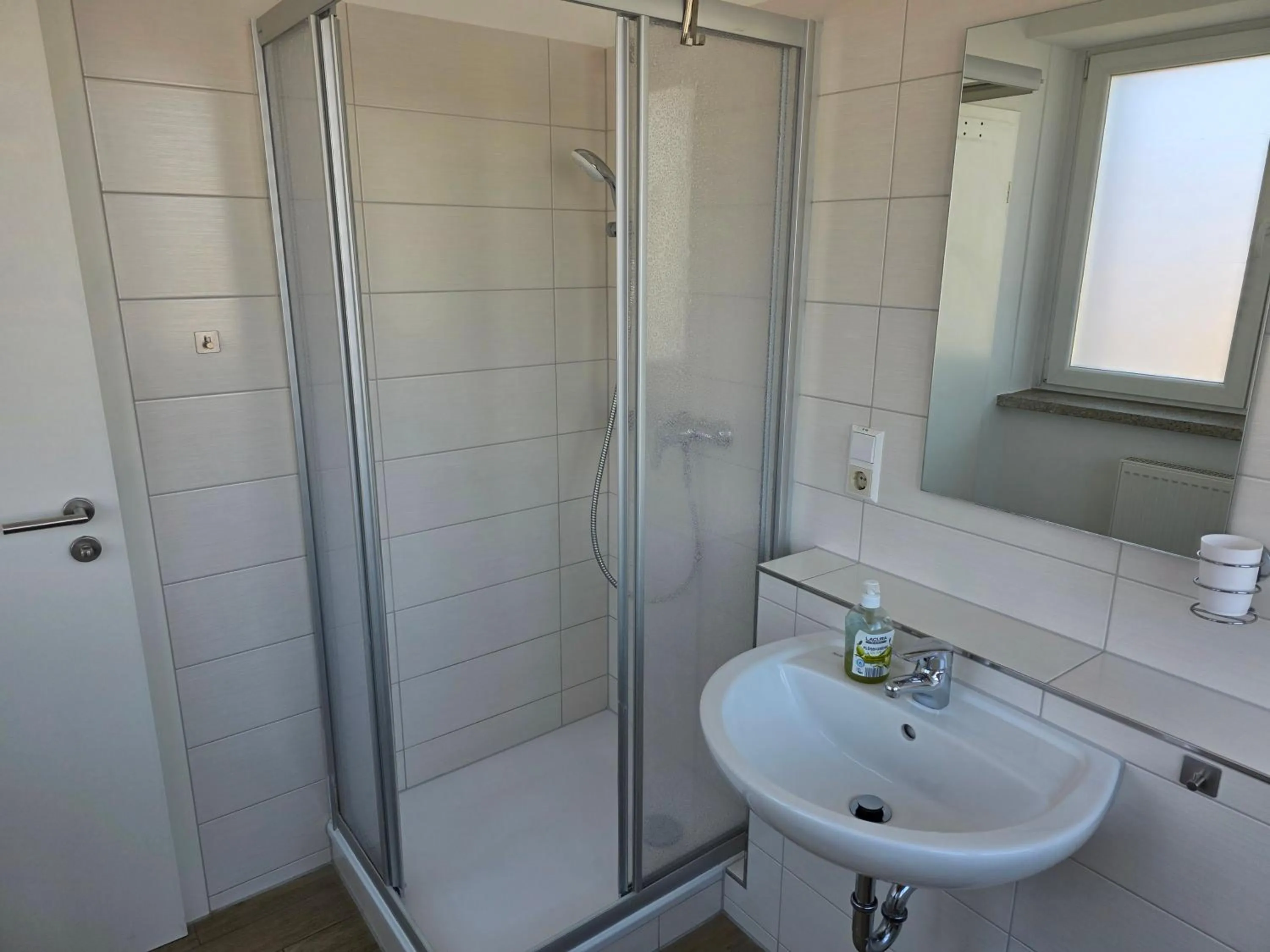 Shower in Pension am Filmpark