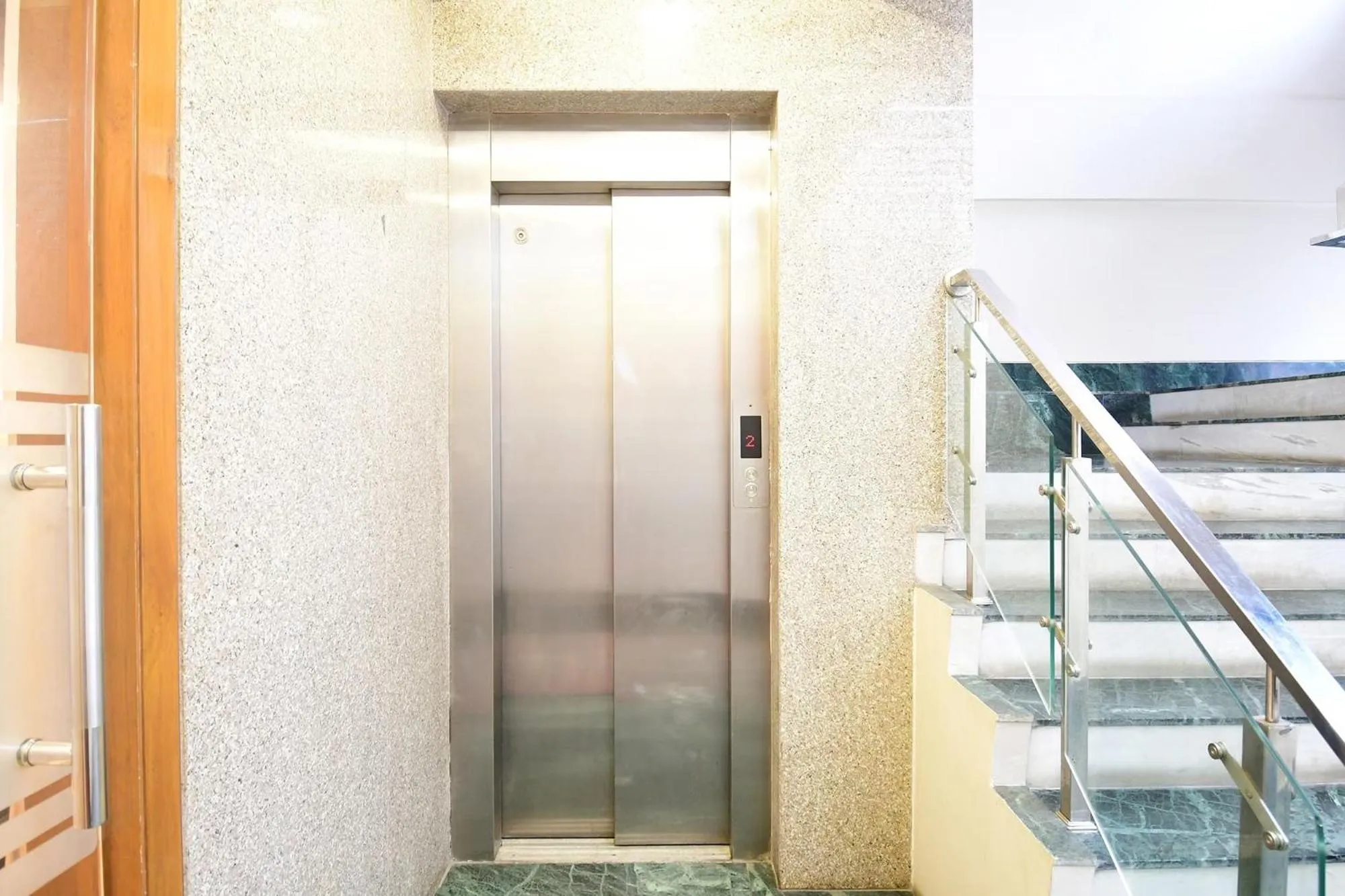 elevator in FabHotel Stay Inn International - Nr Sealdah Station