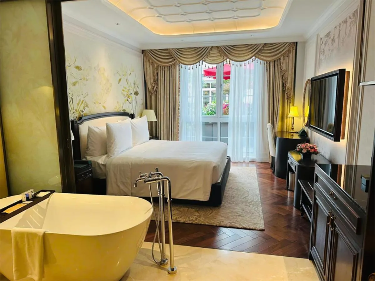 Bed in Golden Sun Hotel - Dalat