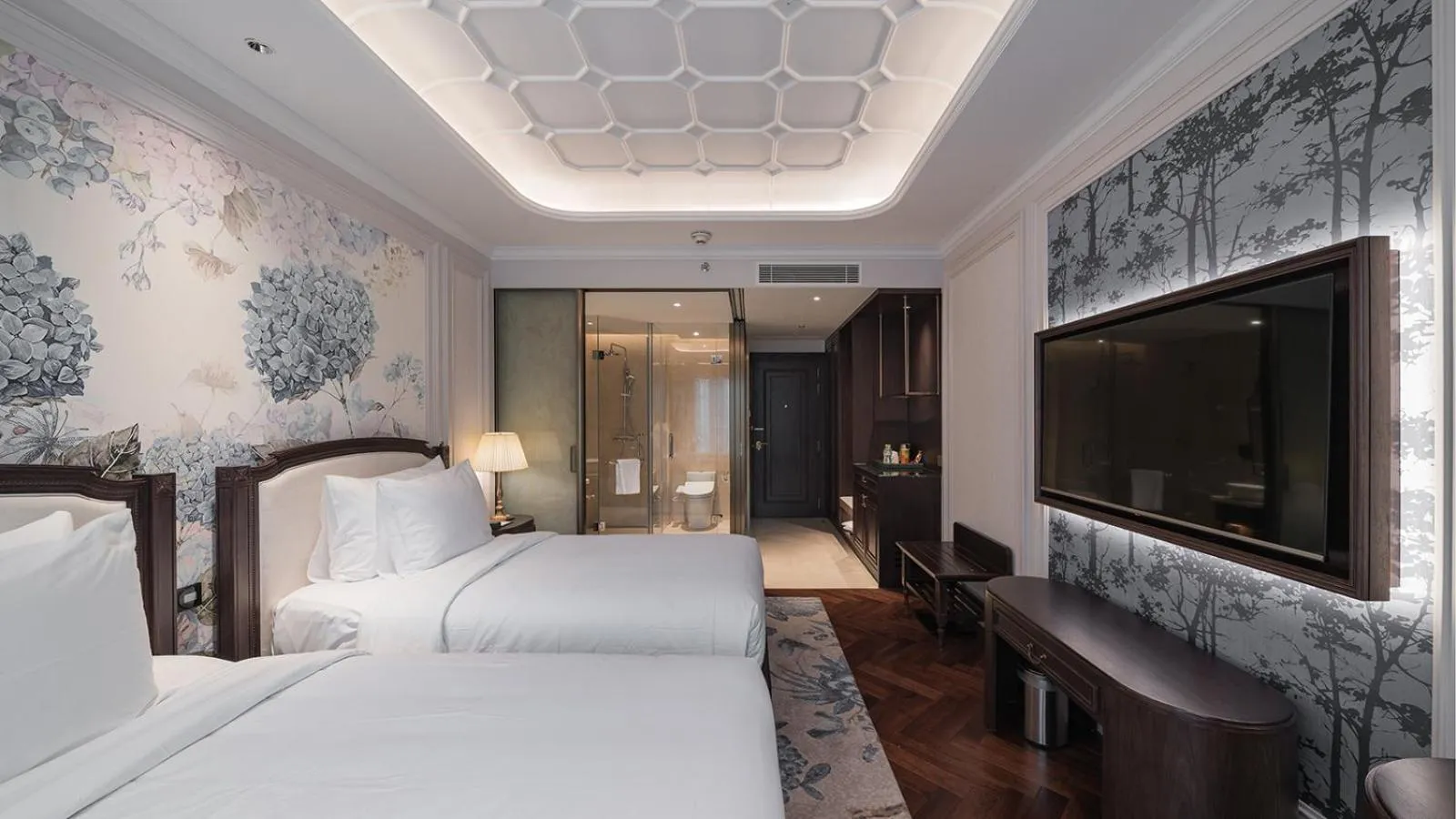 Bed in Golden Sun Hotel - Dalat