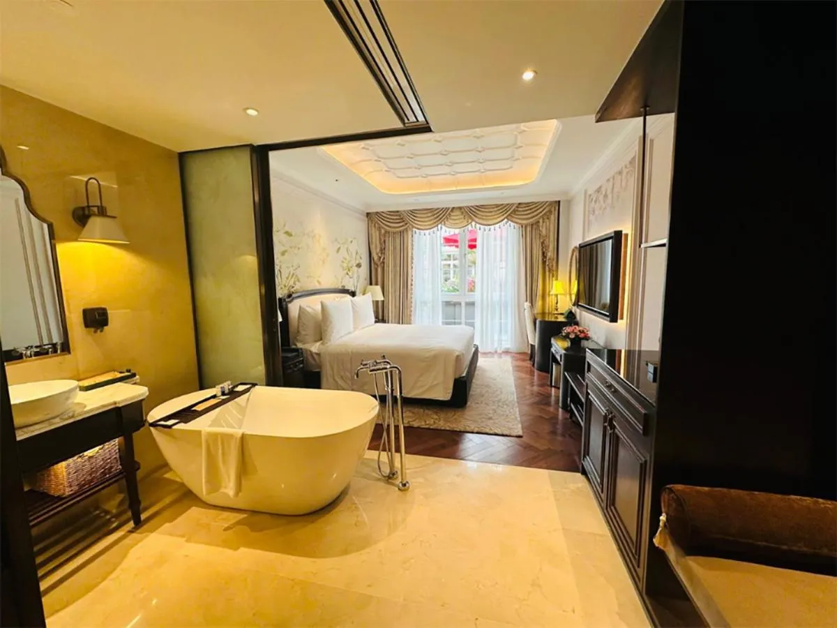 Bed in Golden Sun Hotel - Dalat