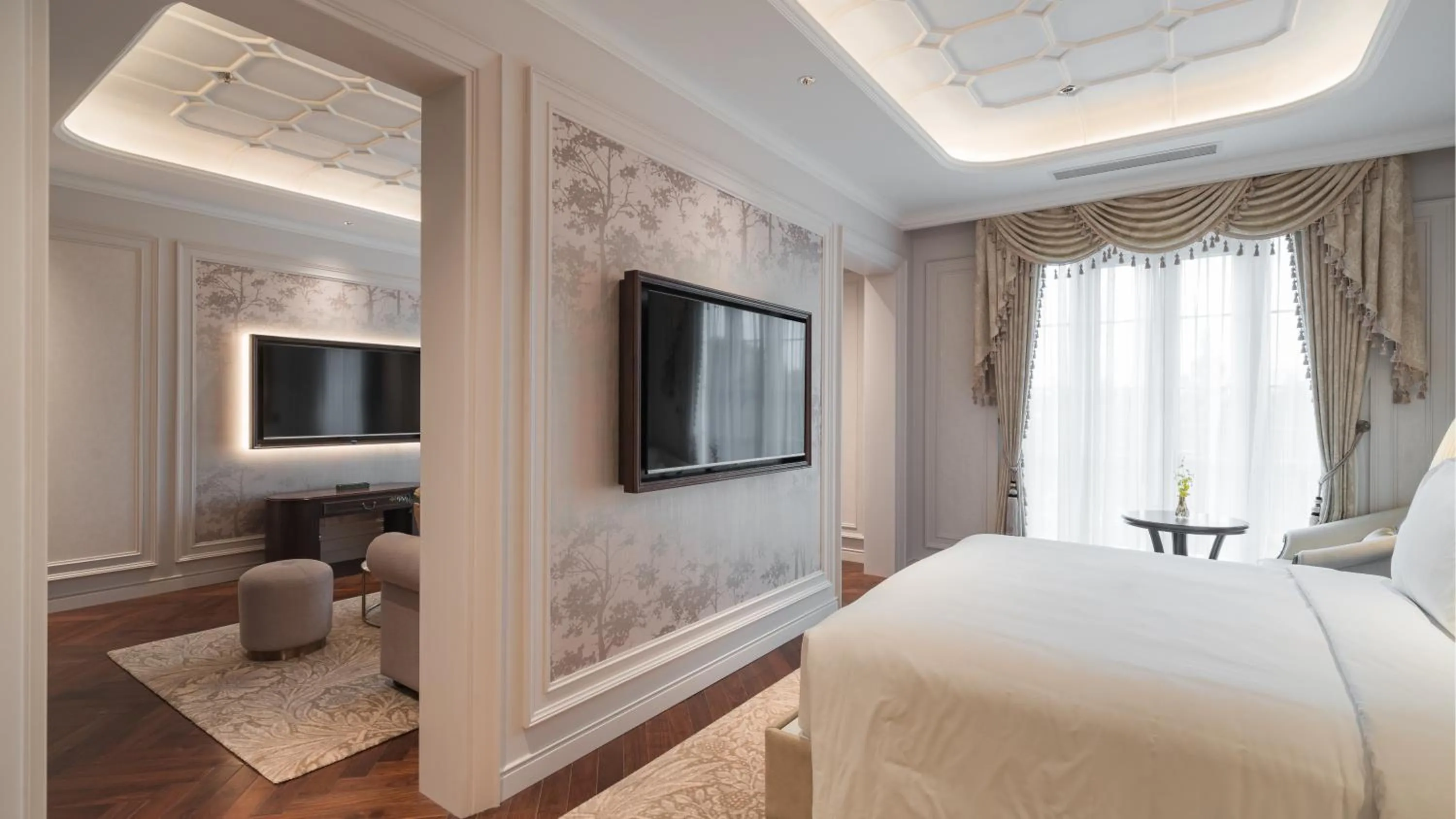 Bed in Golden Sun Hotel - Dalat