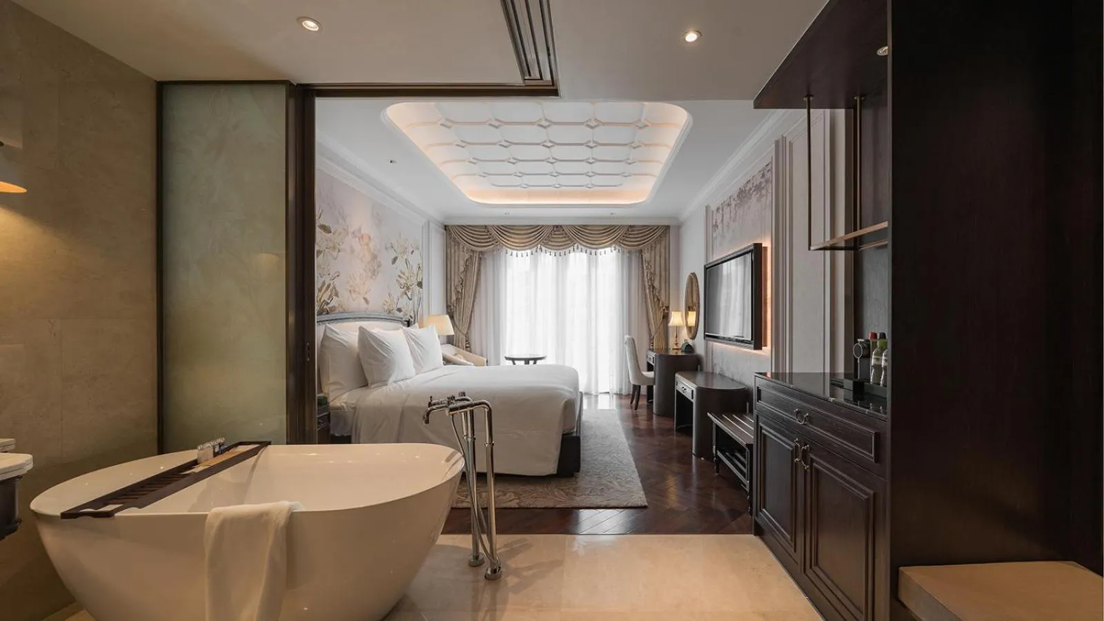 Bed in Golden Sun Hotel - Dalat