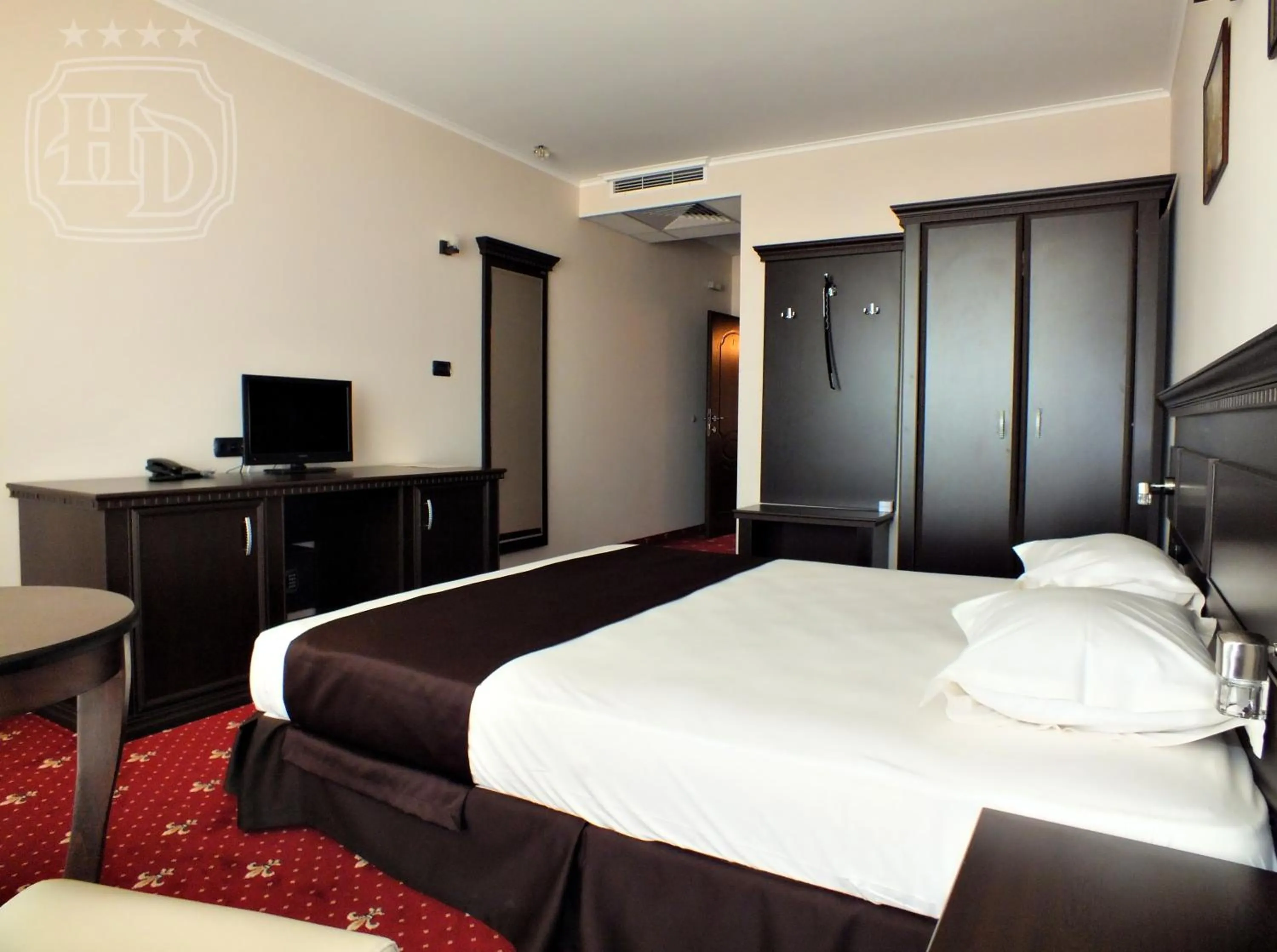 Photo of the whole room, Bed in Hotel Dragalevtsi