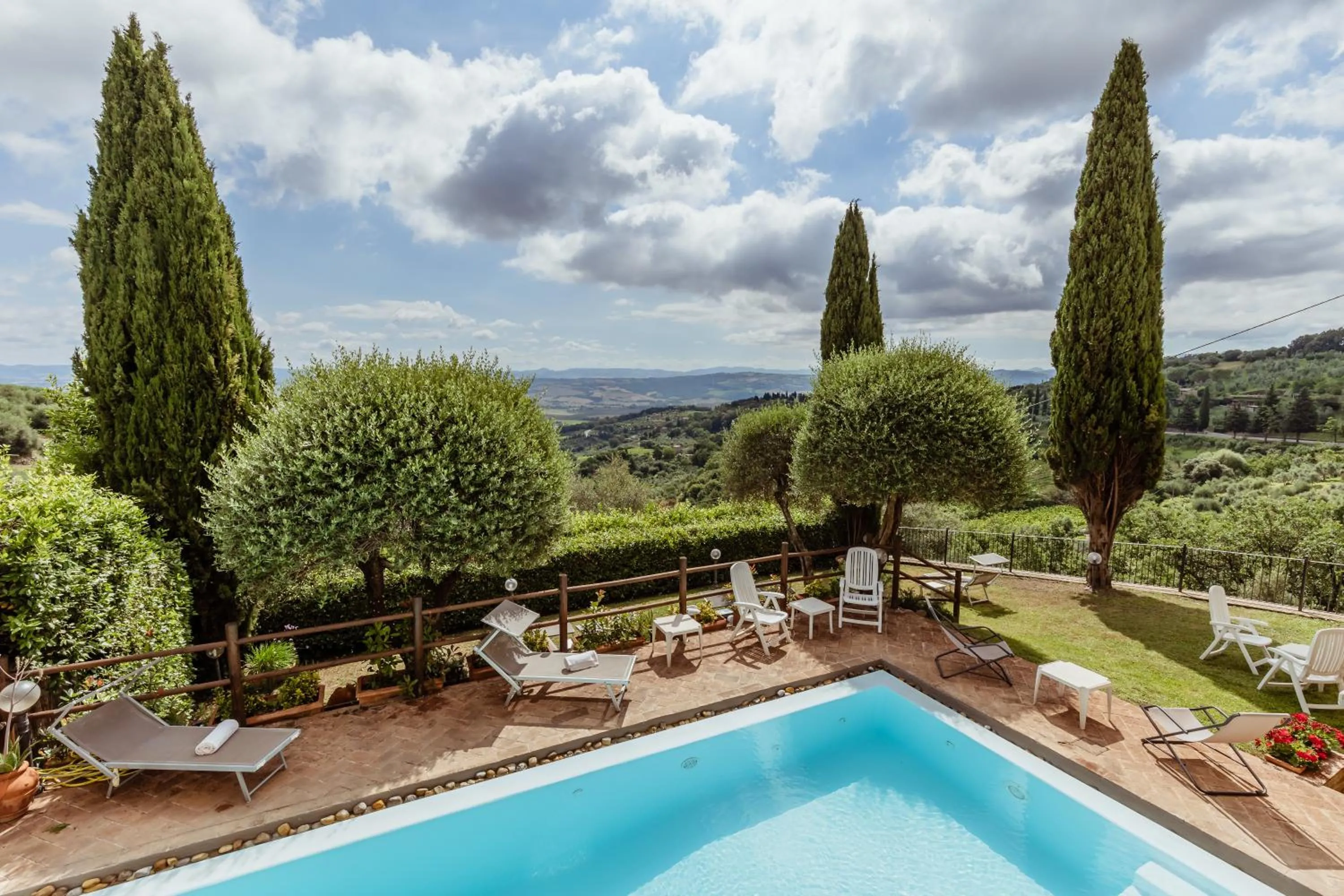 Garden view in Hotel Vecchia Oliviera
