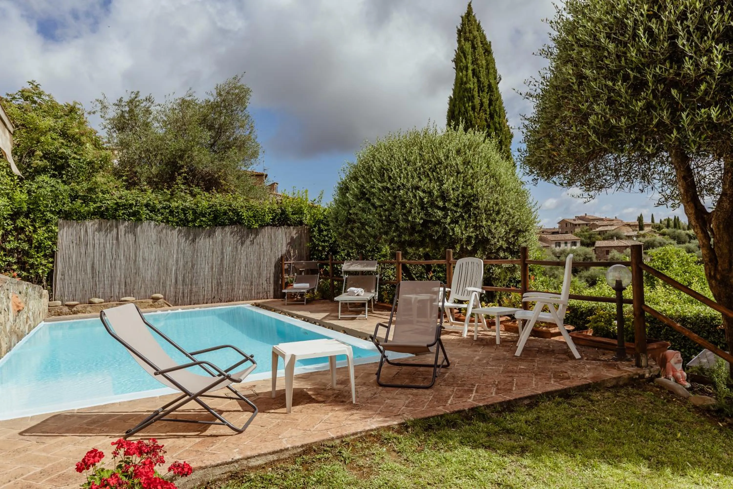 Garden view in Hotel Vecchia Oliviera