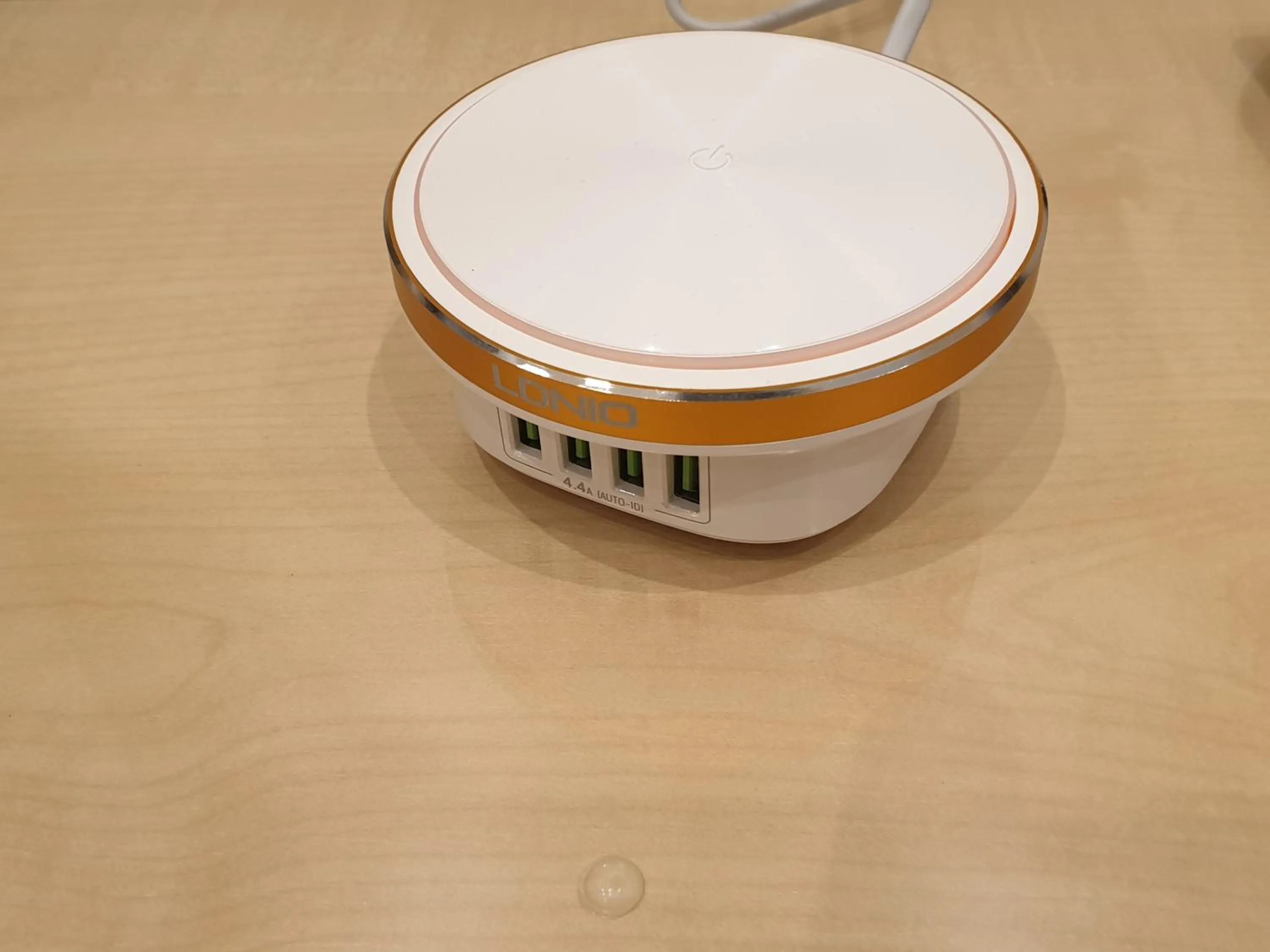 London Luxury Apartments 3 Bedroom Sleeps 8 with 3 Bathrooms 4 mins walk to tube free parking