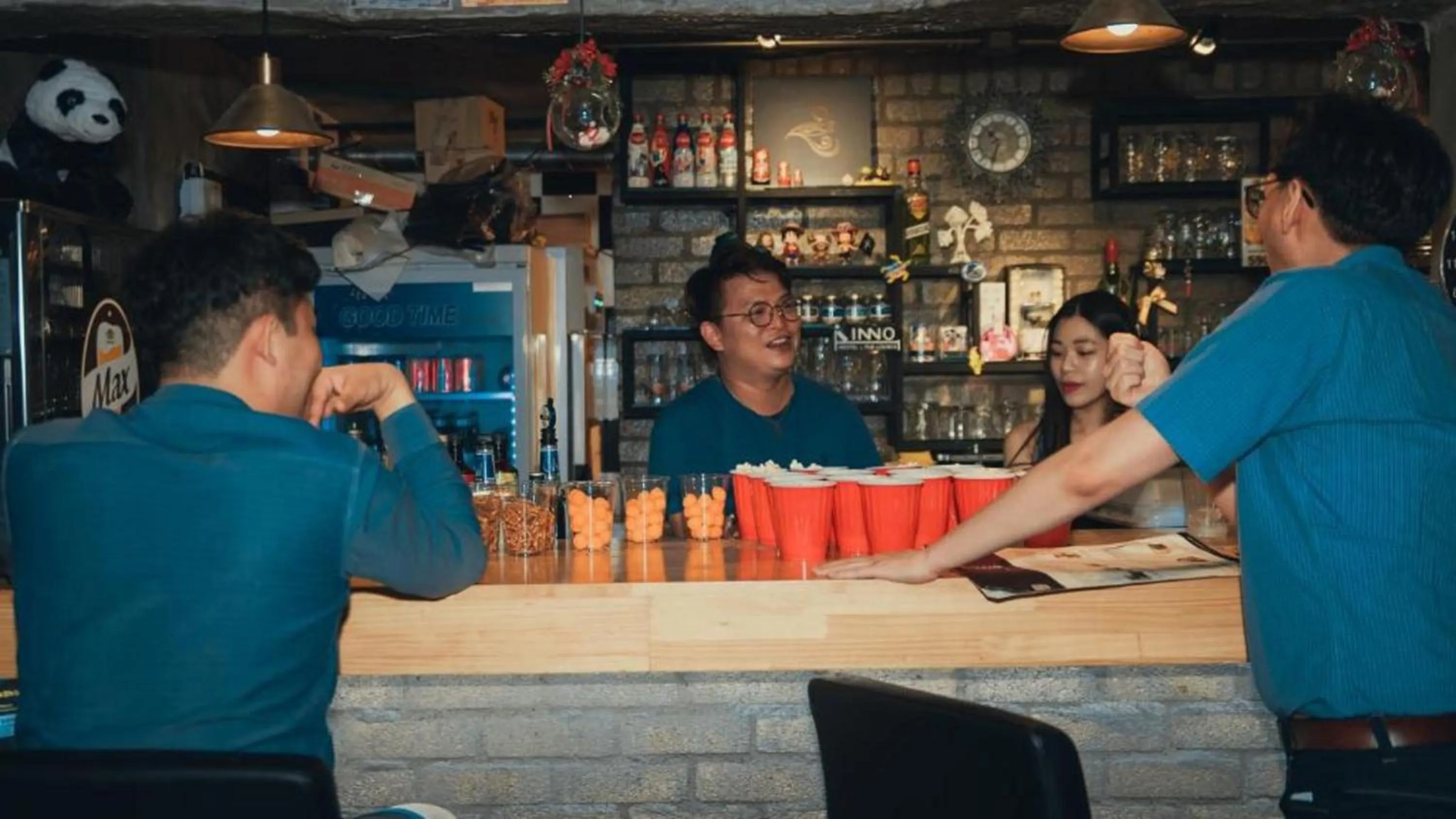 Lounge or bar in INNO Hostel & Pub Lounge Hongdae