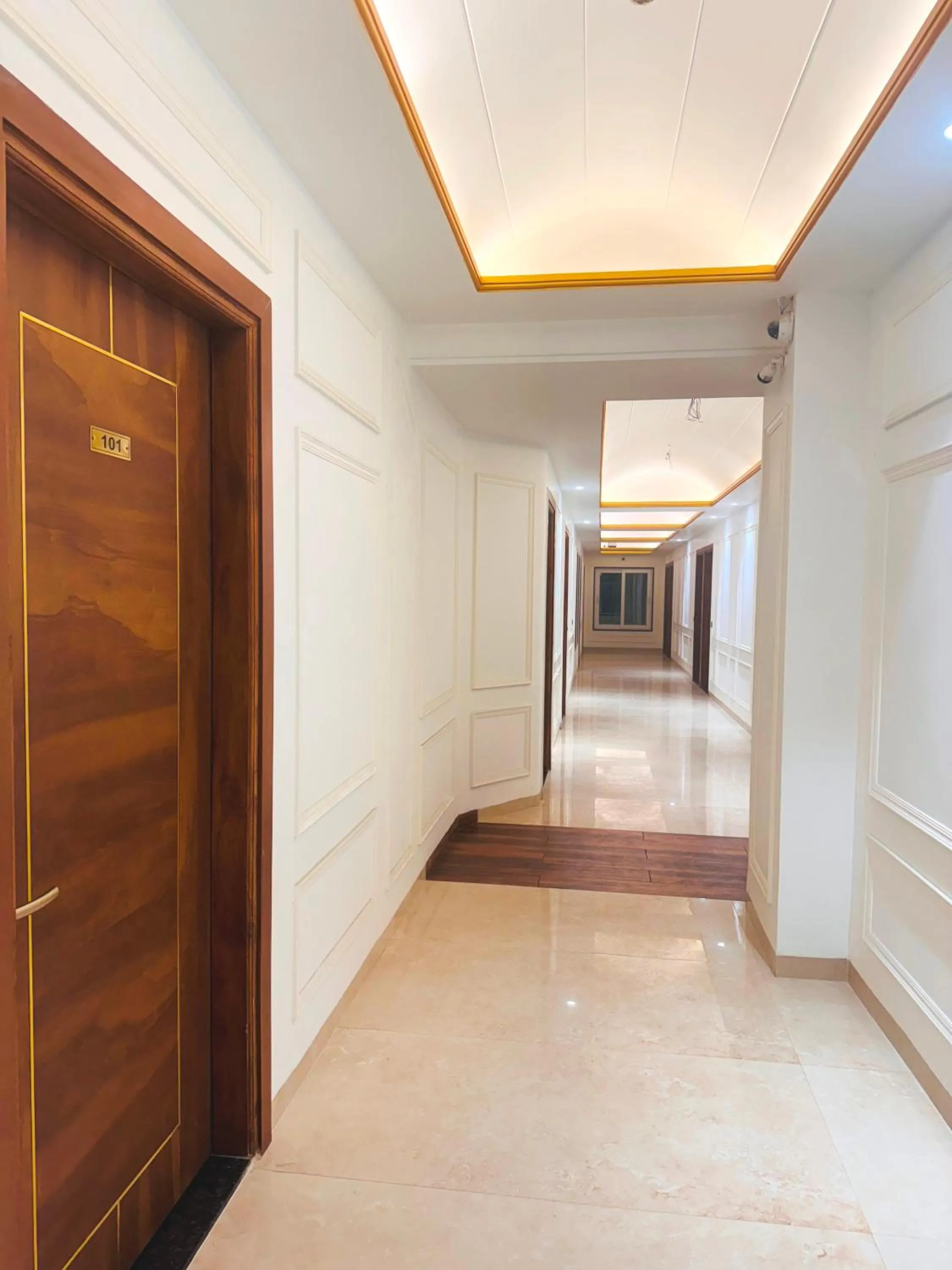 Lobby or reception in Masaga by Qcent, Gurugram