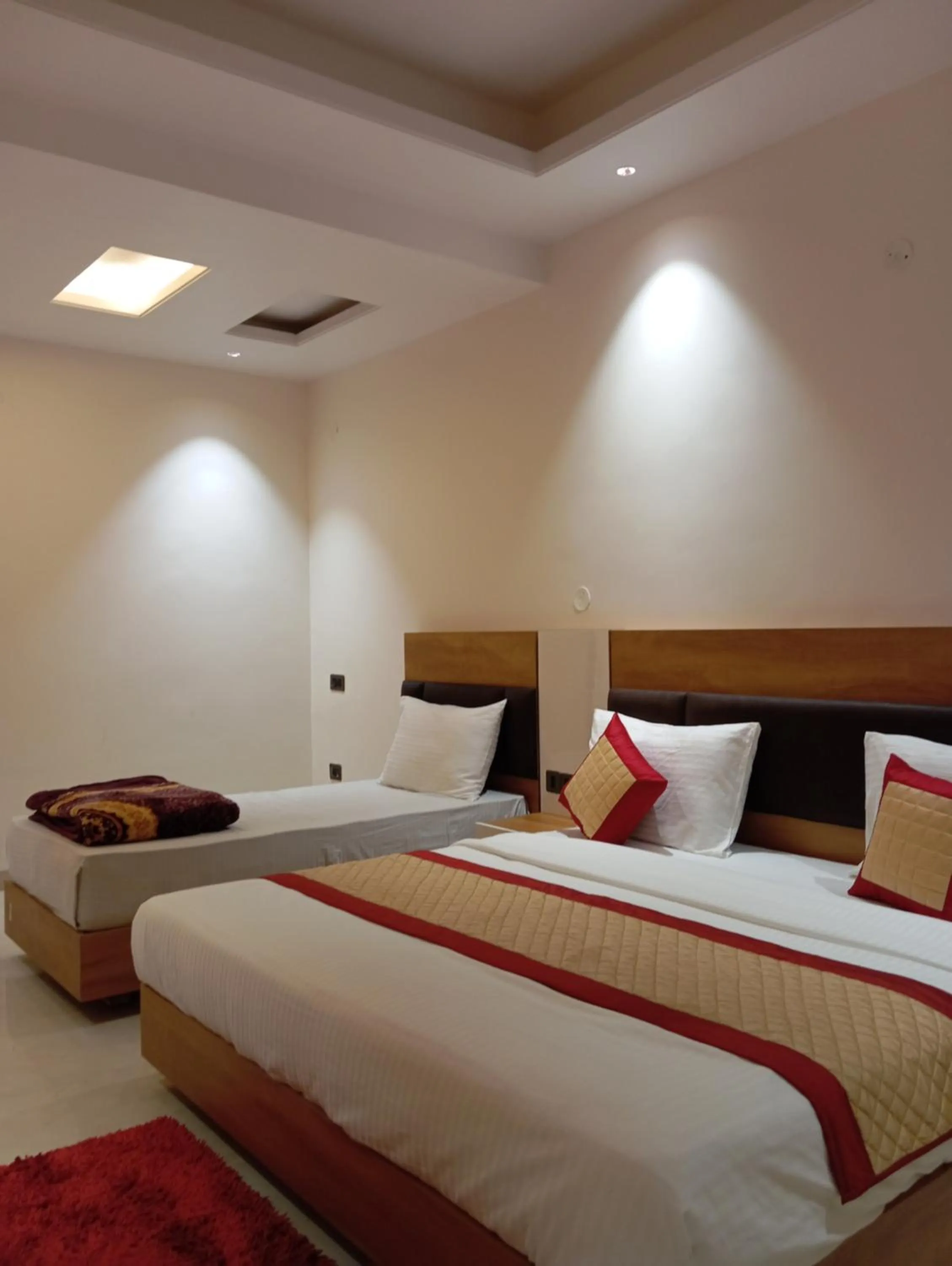 Bed in Masaga by Qcent, Gurugram