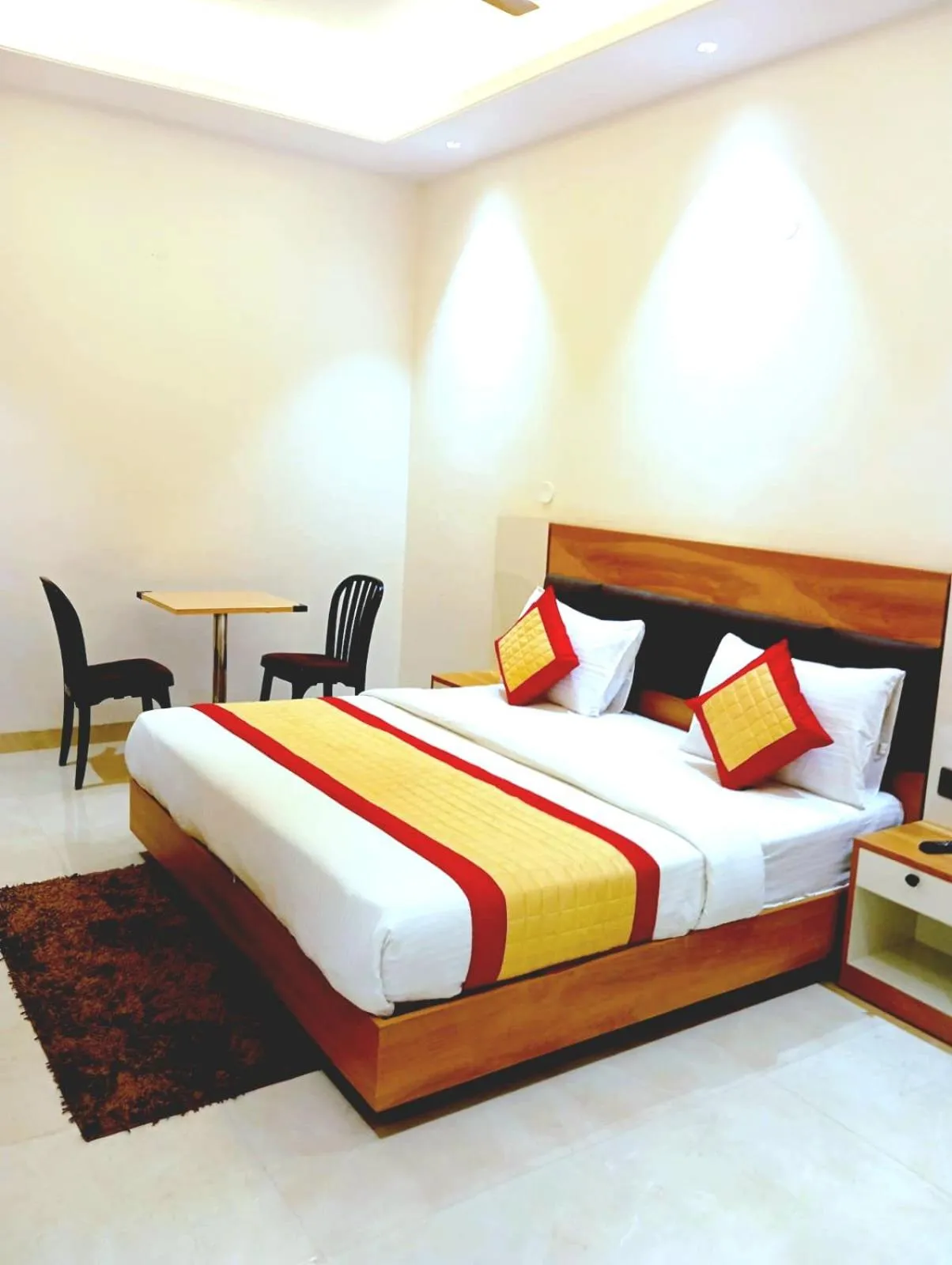 Bed in Masaga by Qcent, Gurugram