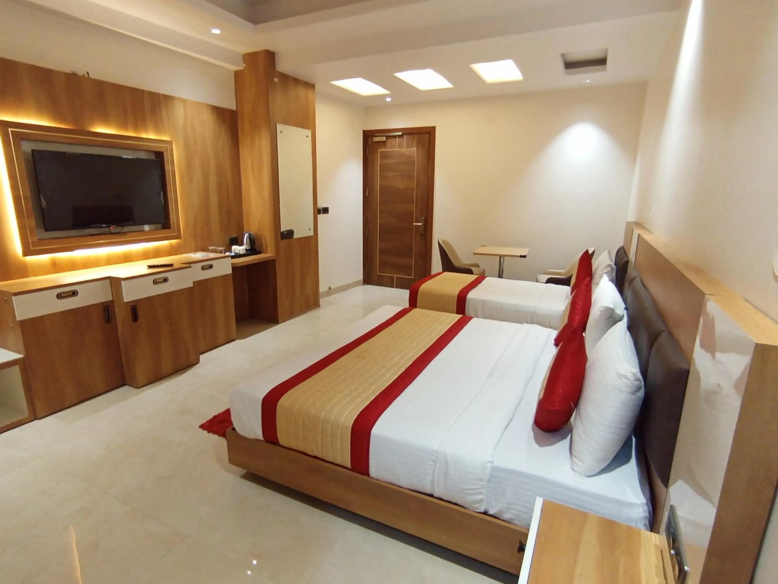 Bed in Masaga by Qcent, Gurugram