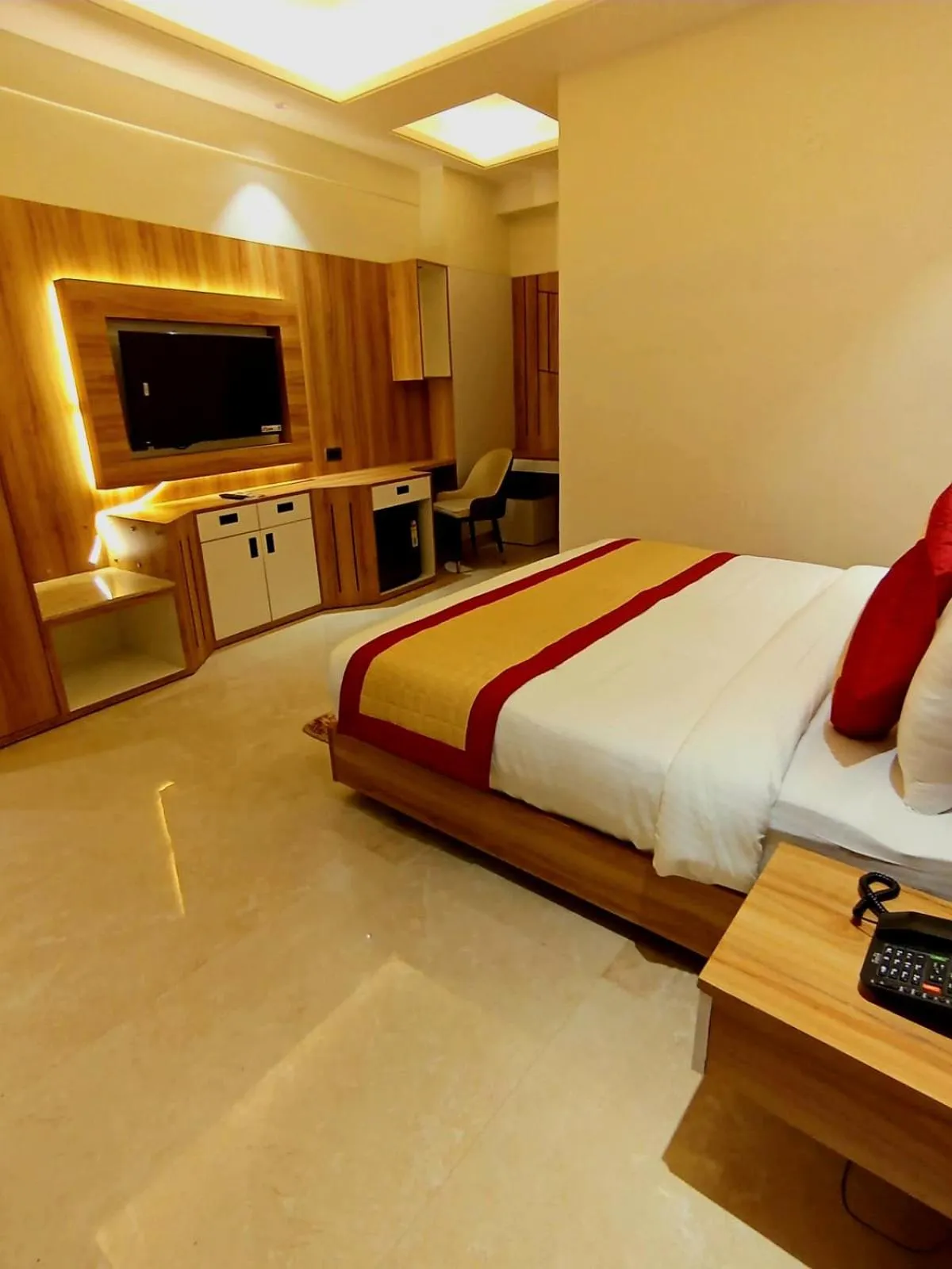 Bed in Masaga by Qcent, Gurugram