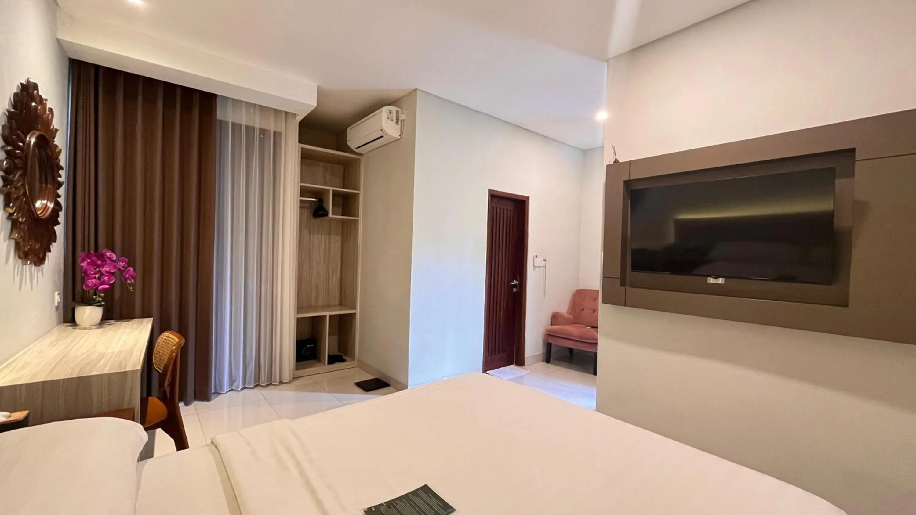 Bed in The Baliem Hotel