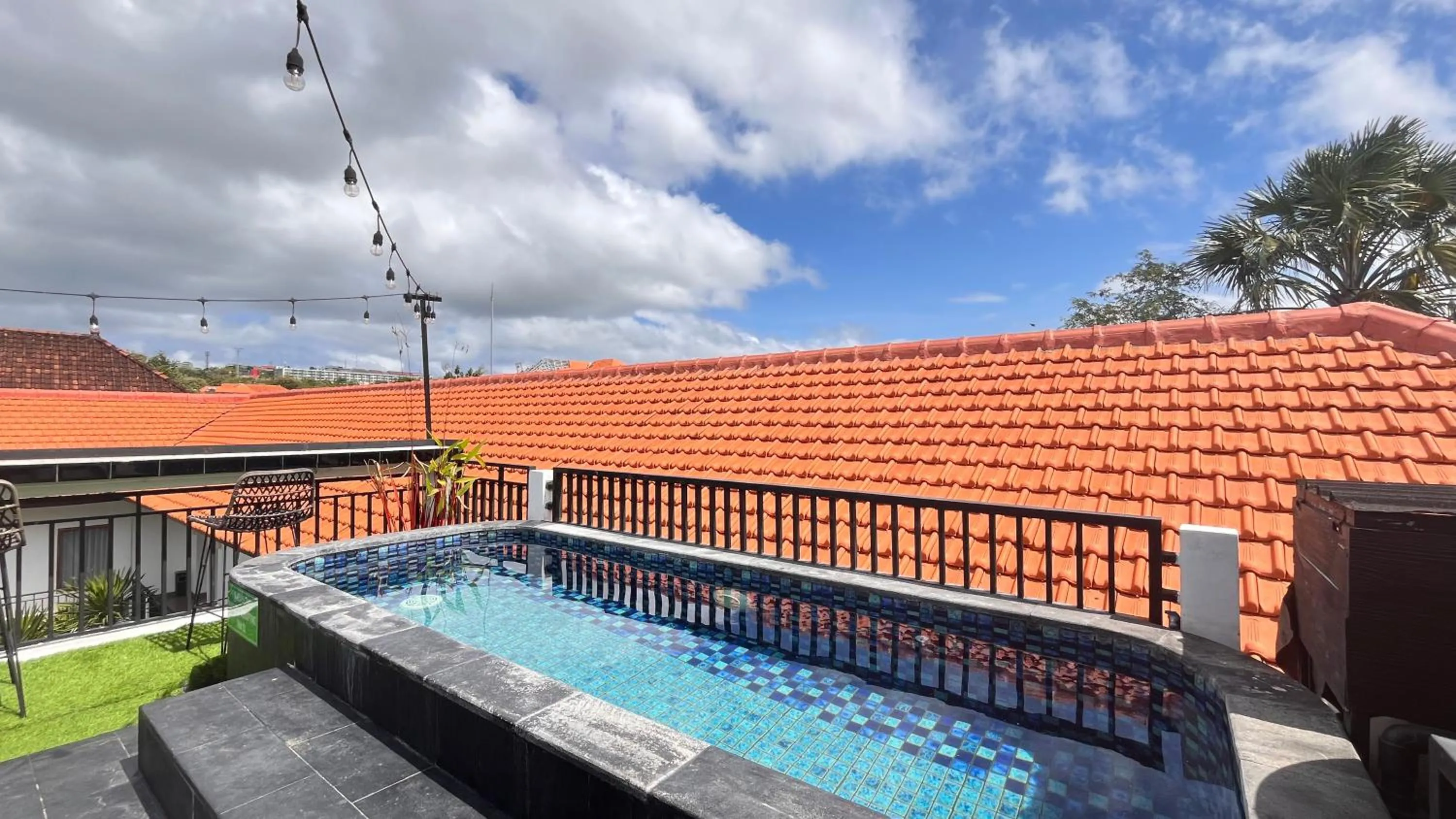 Swimming pool in The Baliem Hotel