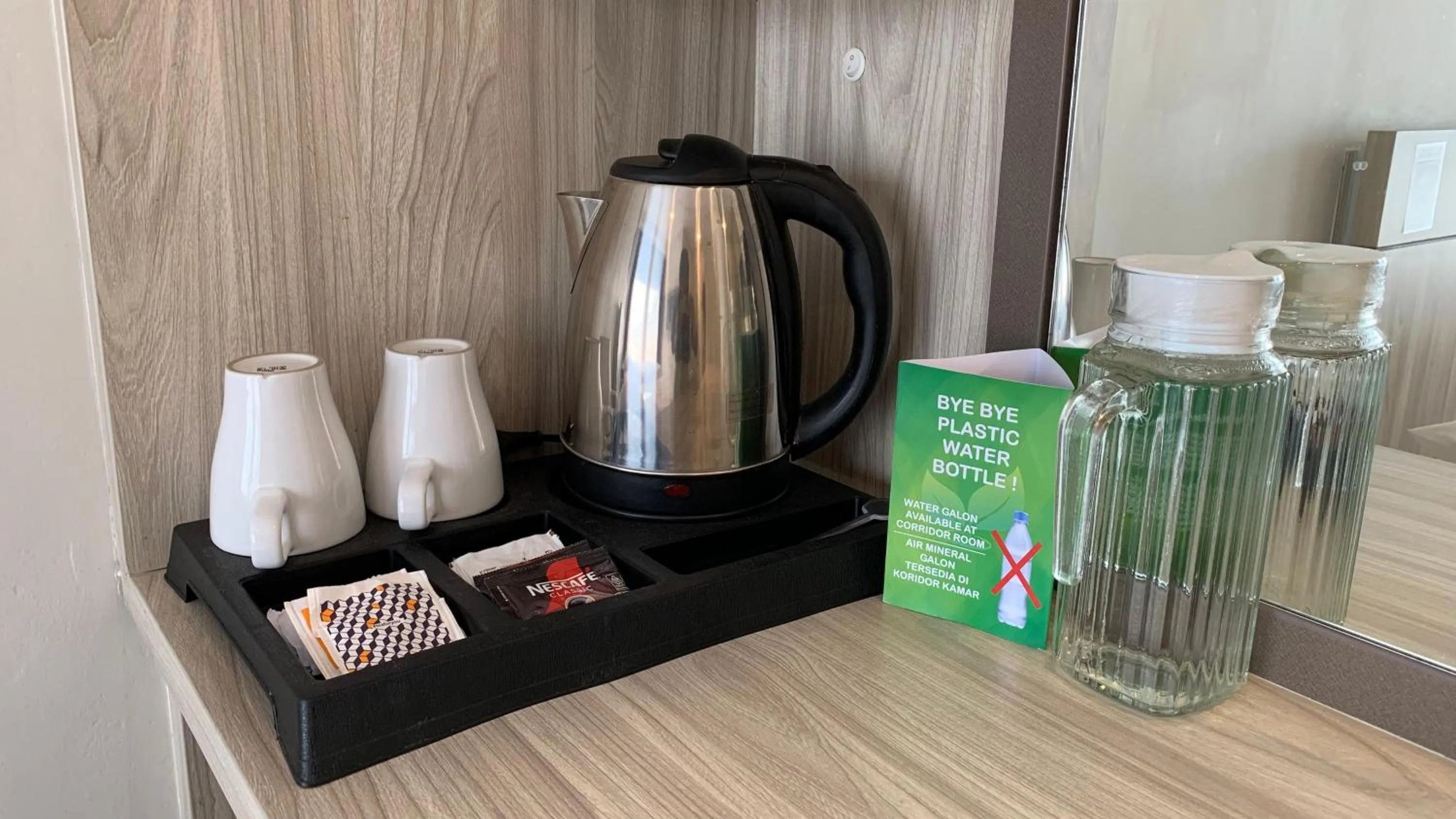 Coffee/tea facilities in The Baliem Hotel