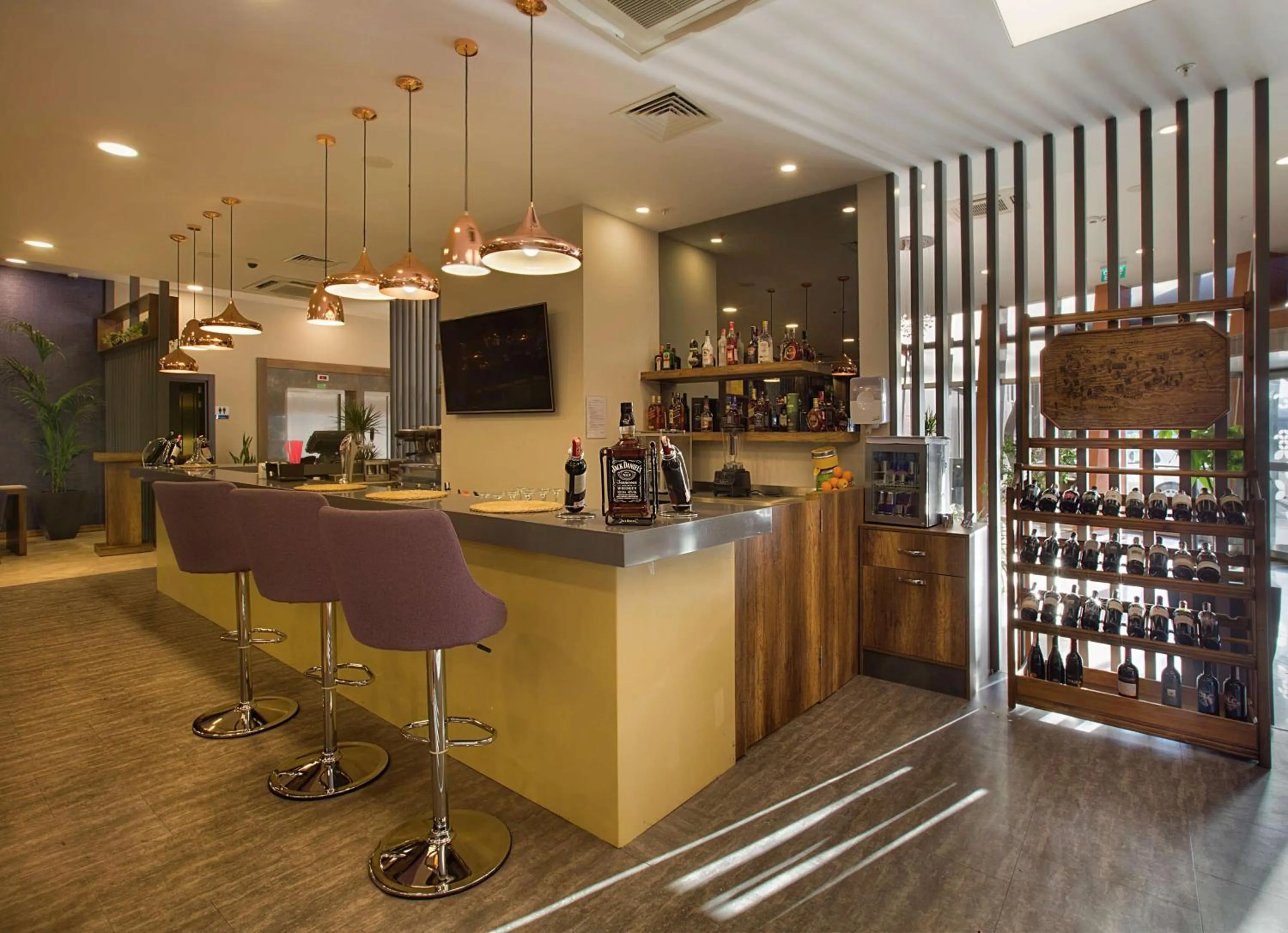 Lounge or bar in Hilton Garden Inn Kocaeli Sekerpinar