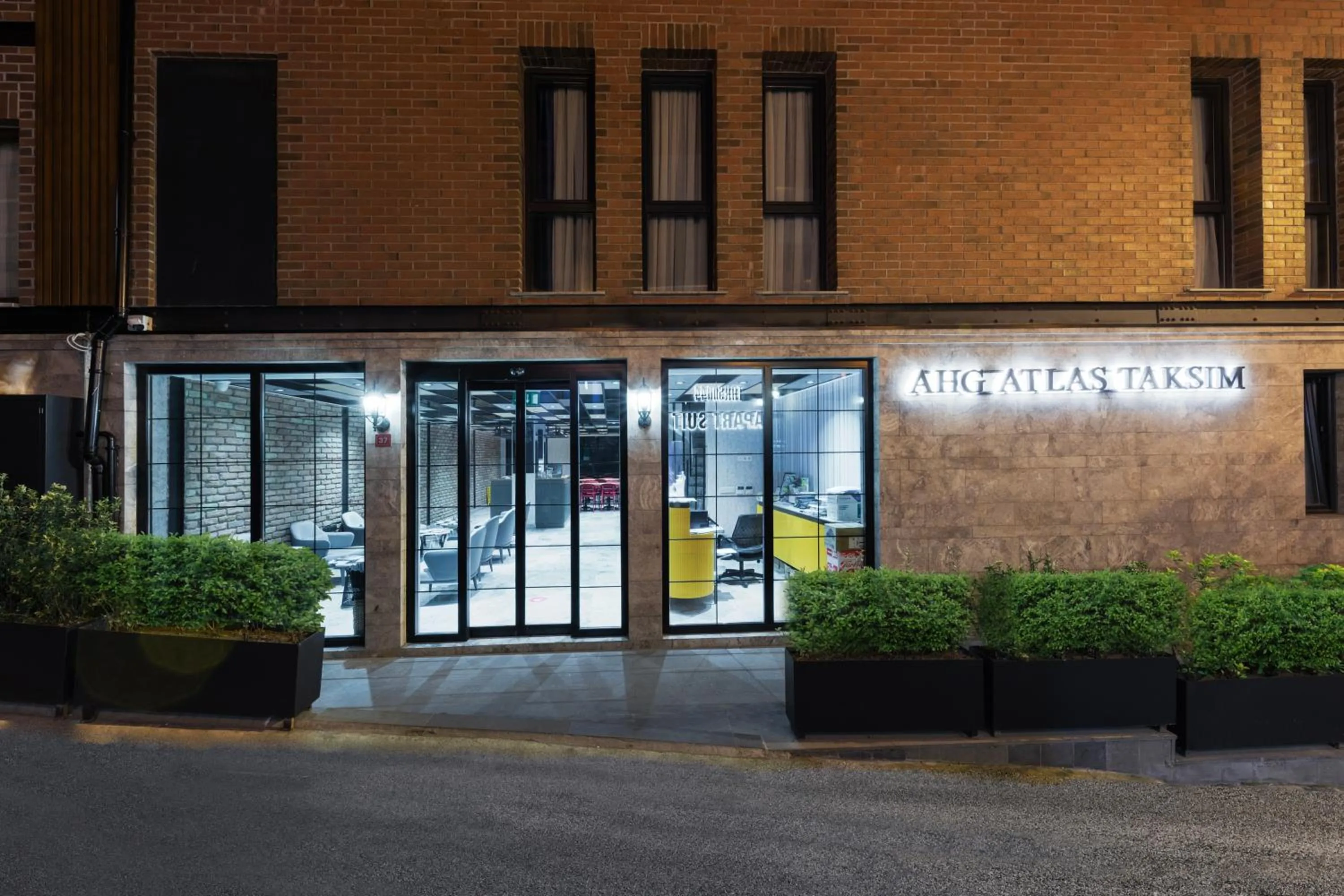 Facade/entrance in AHG Atlas Hotel Taksim