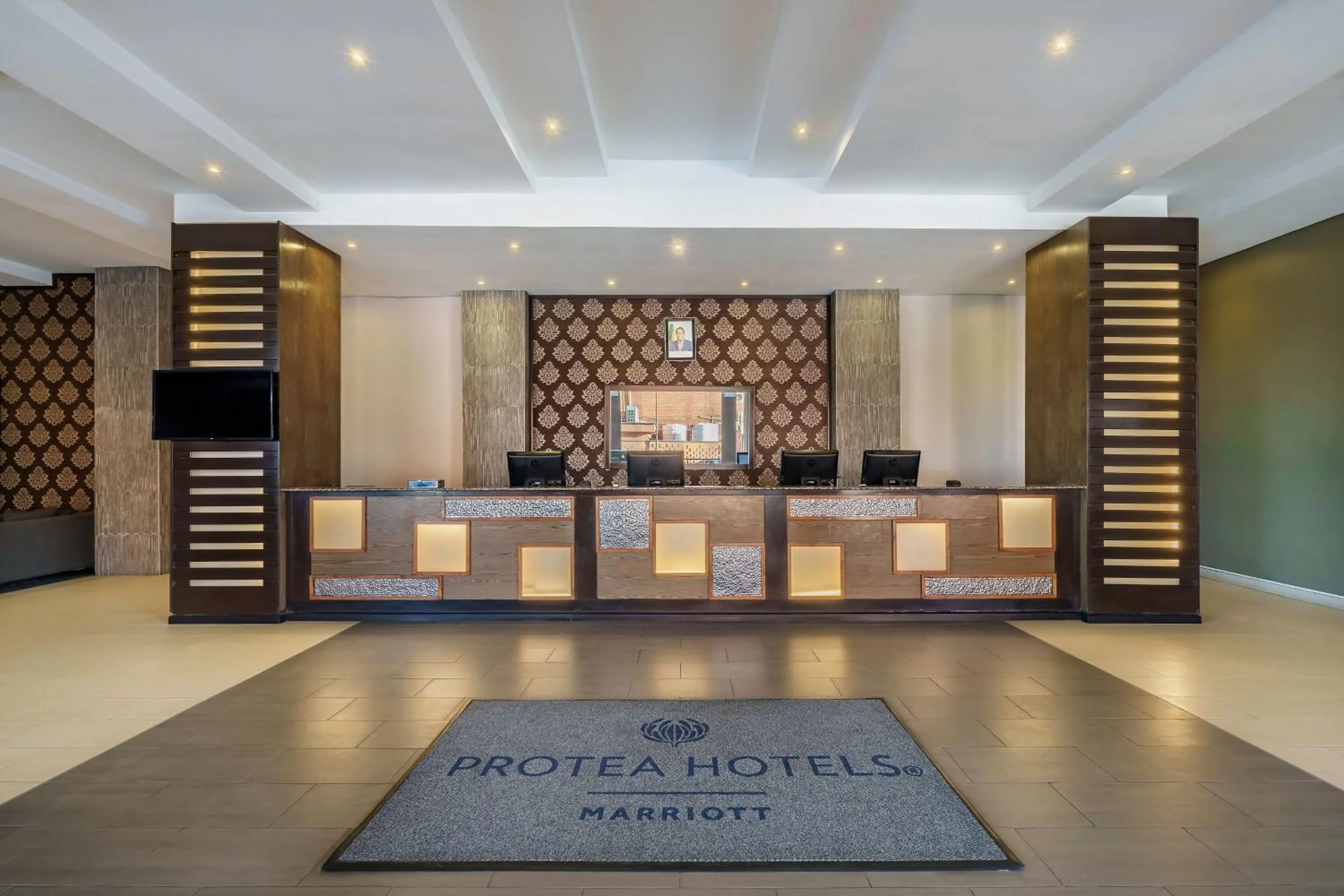 Lobby or reception in Protea Hotel by Marriott Lusaka Tower