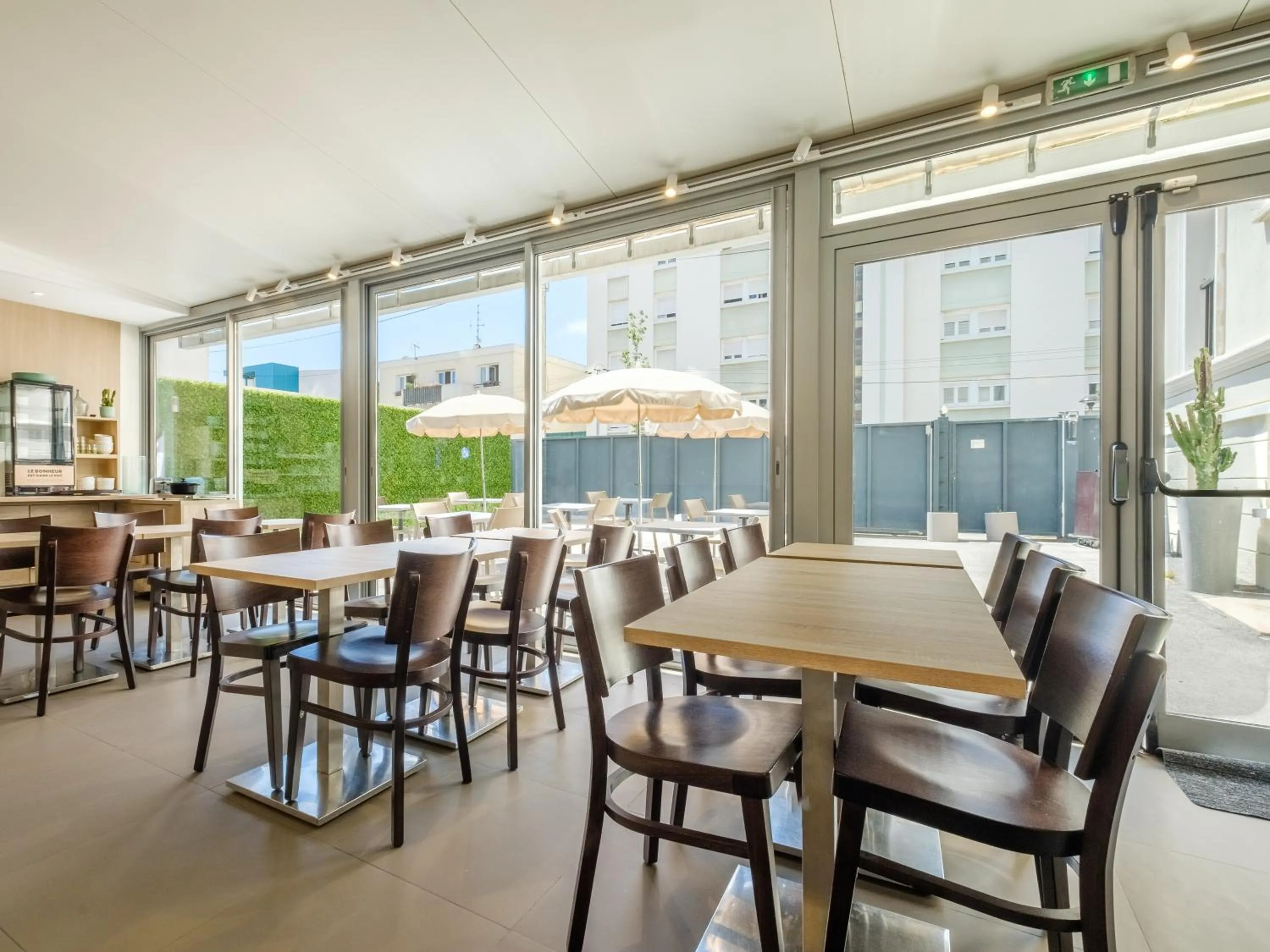 Breakfast in B&B HOTEL Antibes Juan-les-Pins